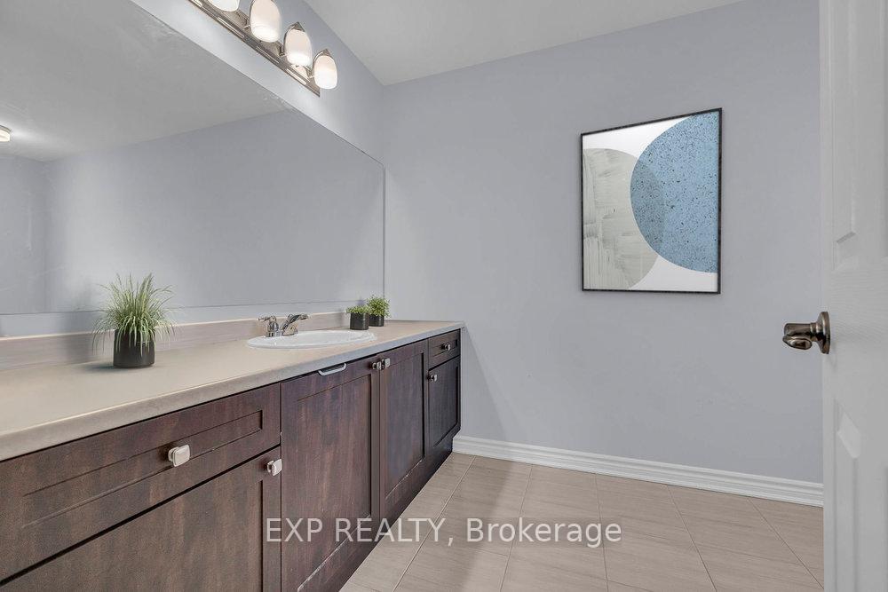 Photo 18 of 260 Sweetvalley Drive, Ottawa, Avalon West — HOMEH