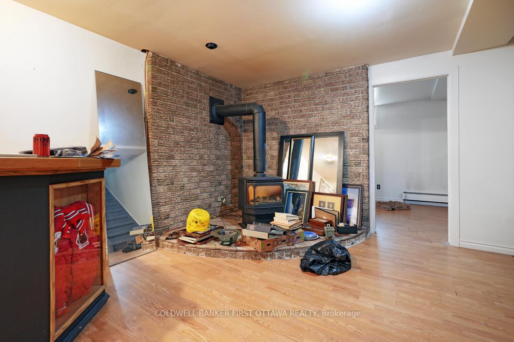 Photo 24 of 323 Amiens Street, Ottawa, Bilberry Creek/Queenswood Heights — HOMEH