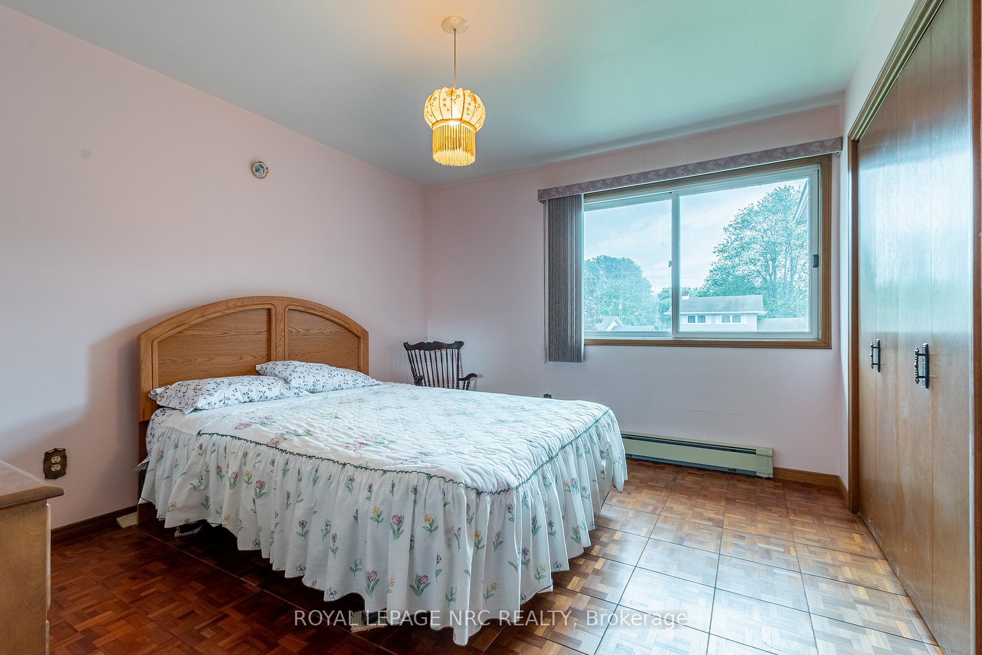Photo 24 of 32 Gaspare Drive, Port Colborne, Sugarloaf — HOMEH