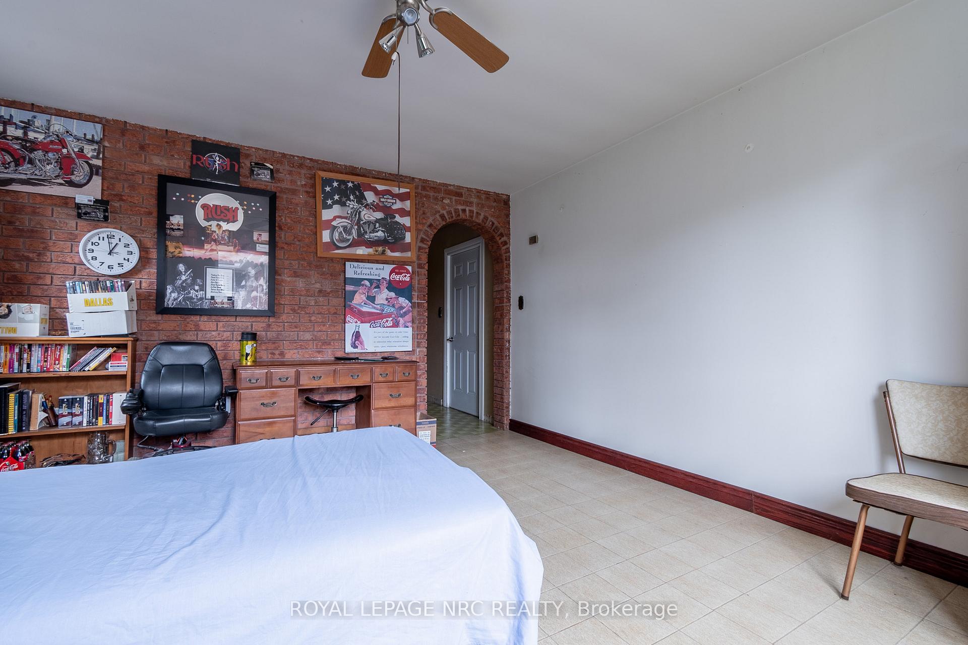 Photo 28 of 32 Gaspare Drive, Port Colborne, Sugarloaf — HOMEH