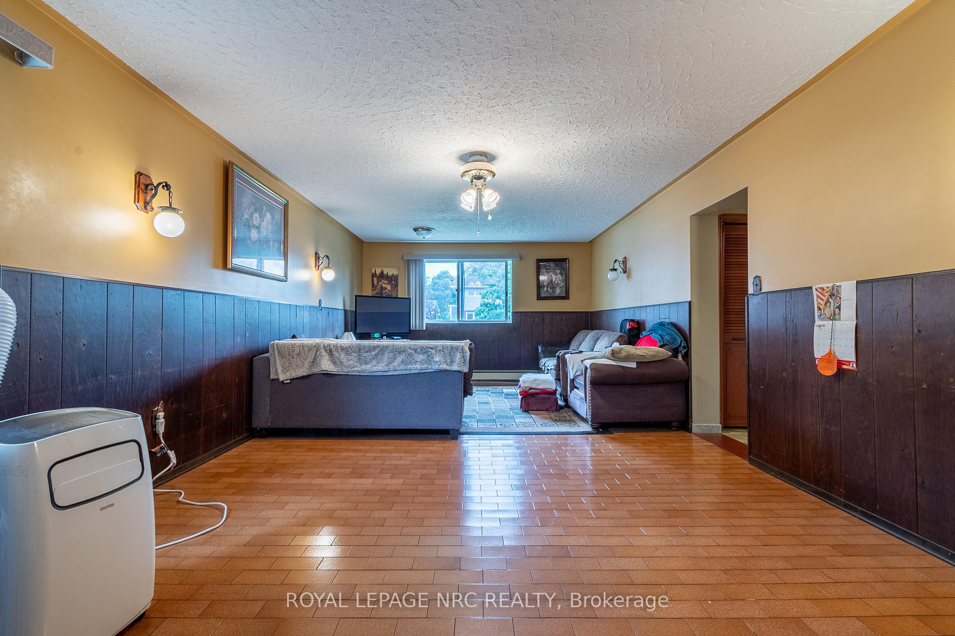 Photo 30 of 32 Gaspare Drive, Port Colborne, Sugarloaf — HOMEH