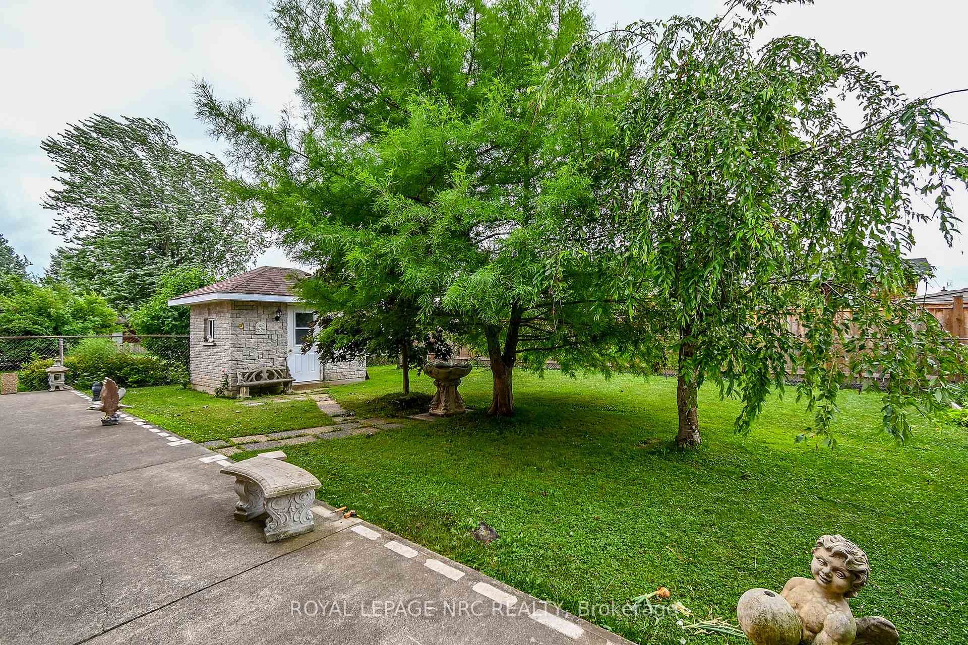 Photo 37 of 32 Gaspare Drive, Port Colborne, Sugarloaf — HOMEH