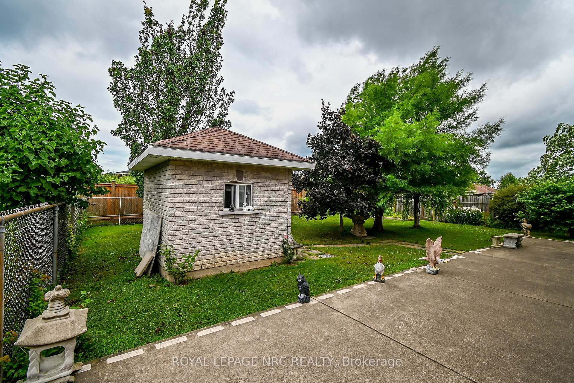 Photo 39 of 32 Gaspare Drive, Port Colborne, Sugarloaf — HOMEH