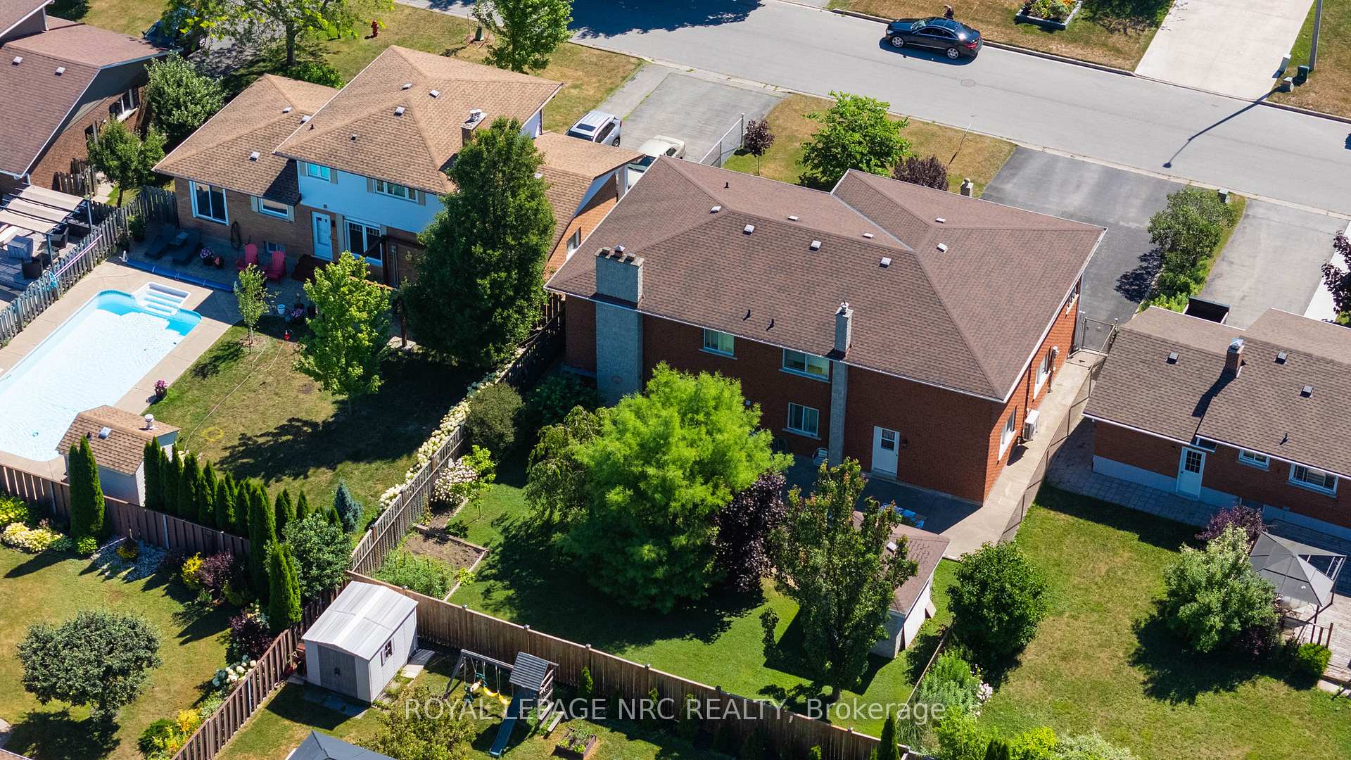 Photo 41 of 32 Gaspare Drive, Port Colborne, Sugarloaf — HOMEH
