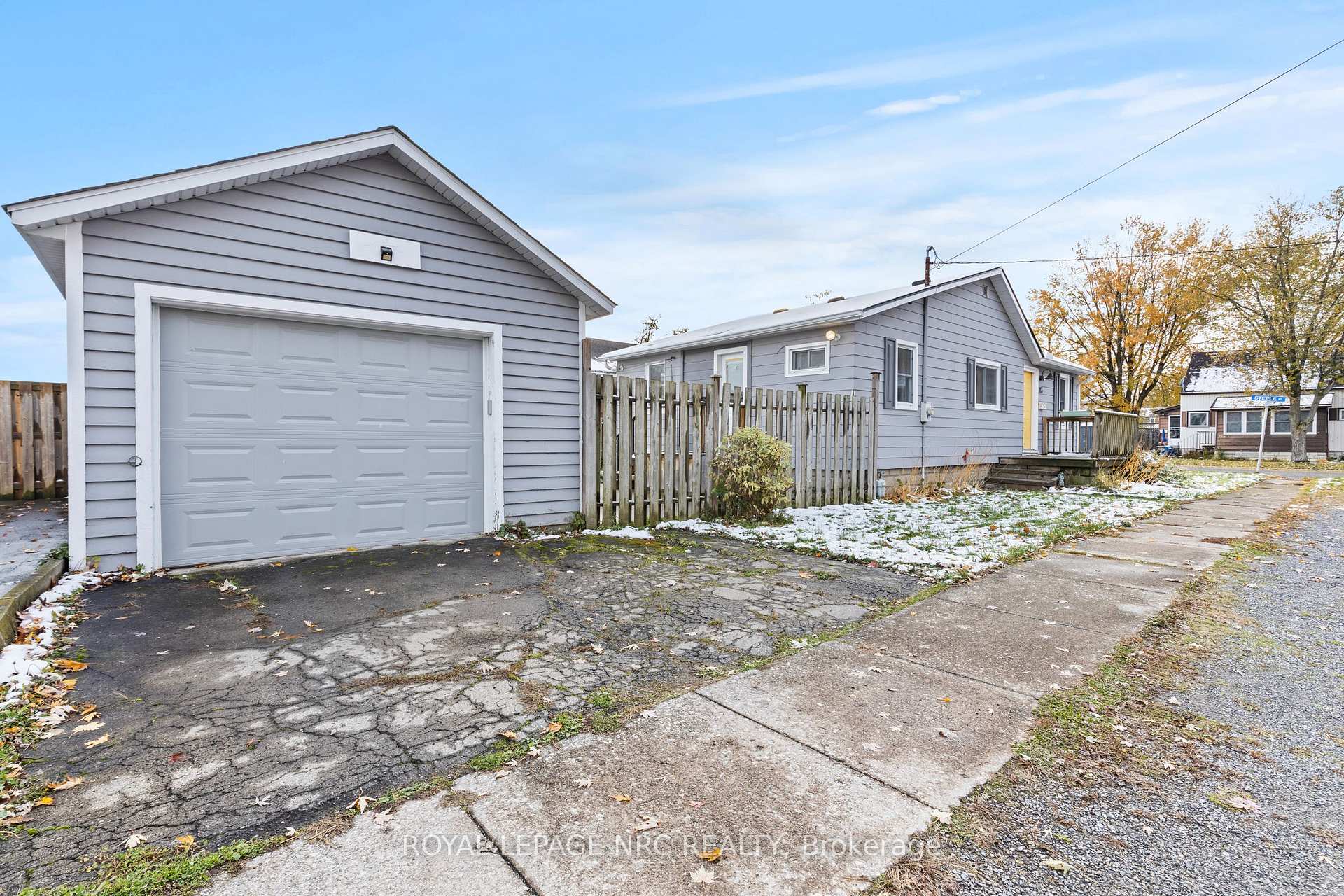 Photo 4 of 783 Steele Street, Port Colborne, Main Street — HOMEH