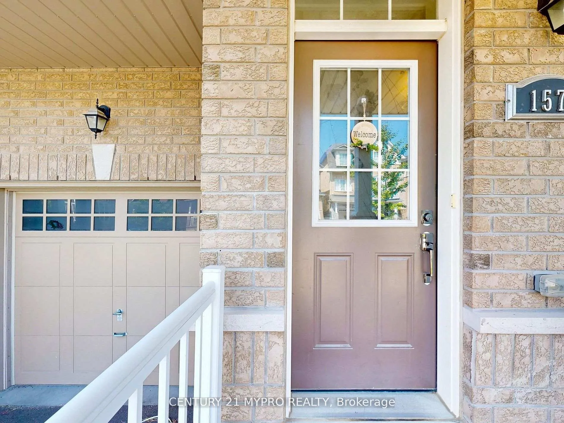 Photo 3 of 1575 Brandy Court, Pickering, Duffin Heights — HOMEH