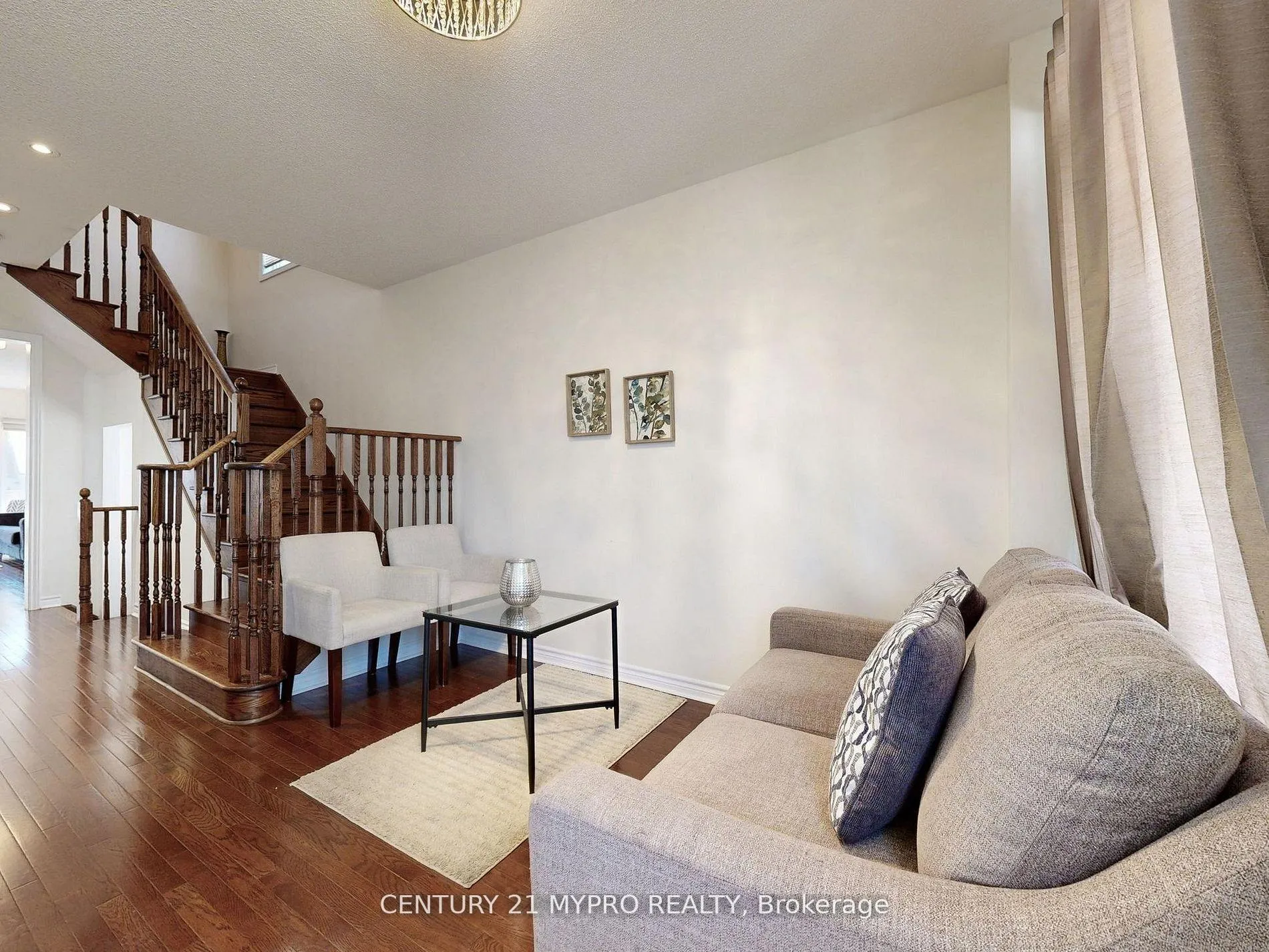 Photo 4 of 1575 Brandy Court, Pickering, Duffin Heights — HOMEH