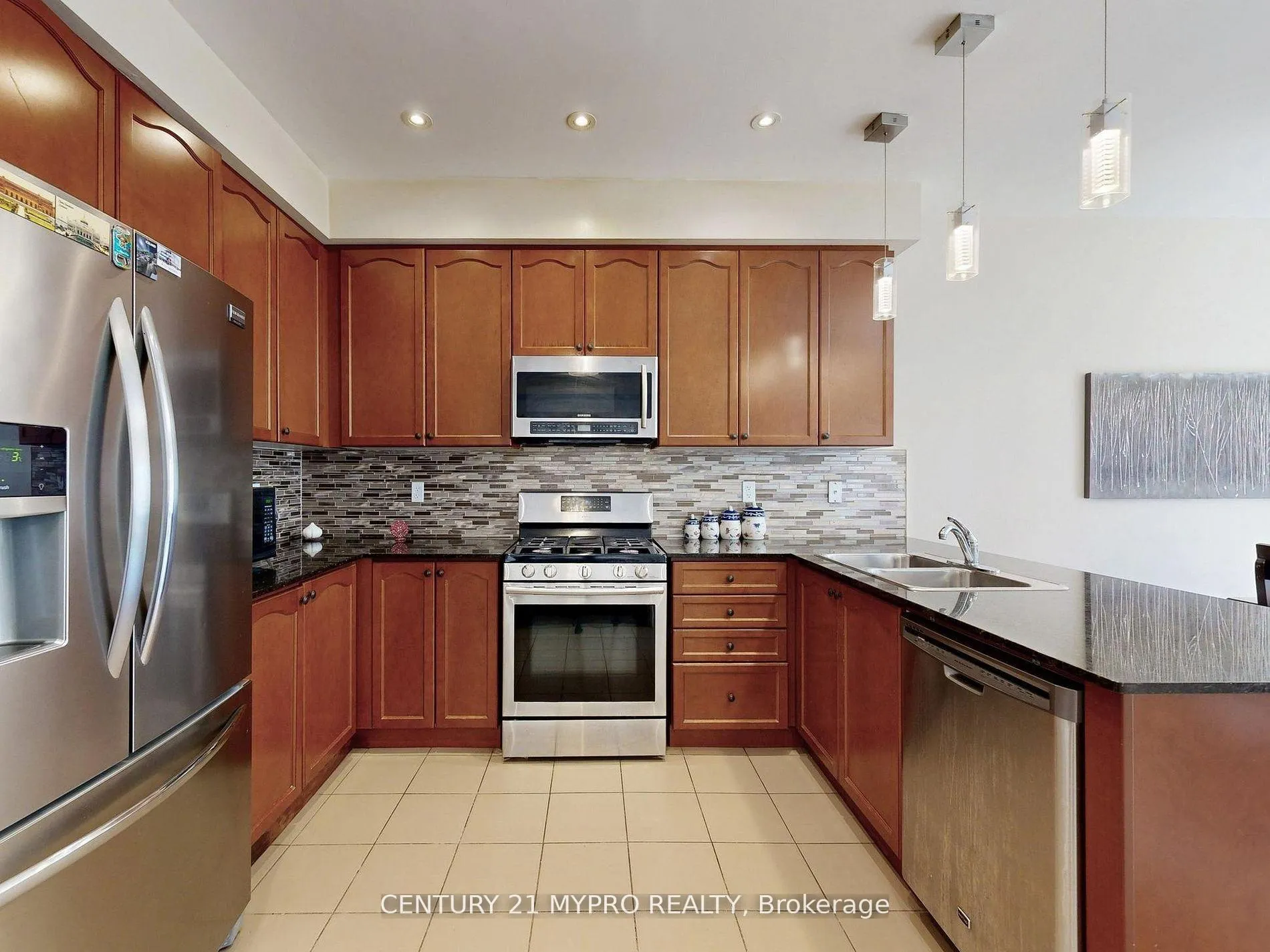 Photo 10 of 1575 Brandy Court, Pickering, Duffin Heights — HOMEH