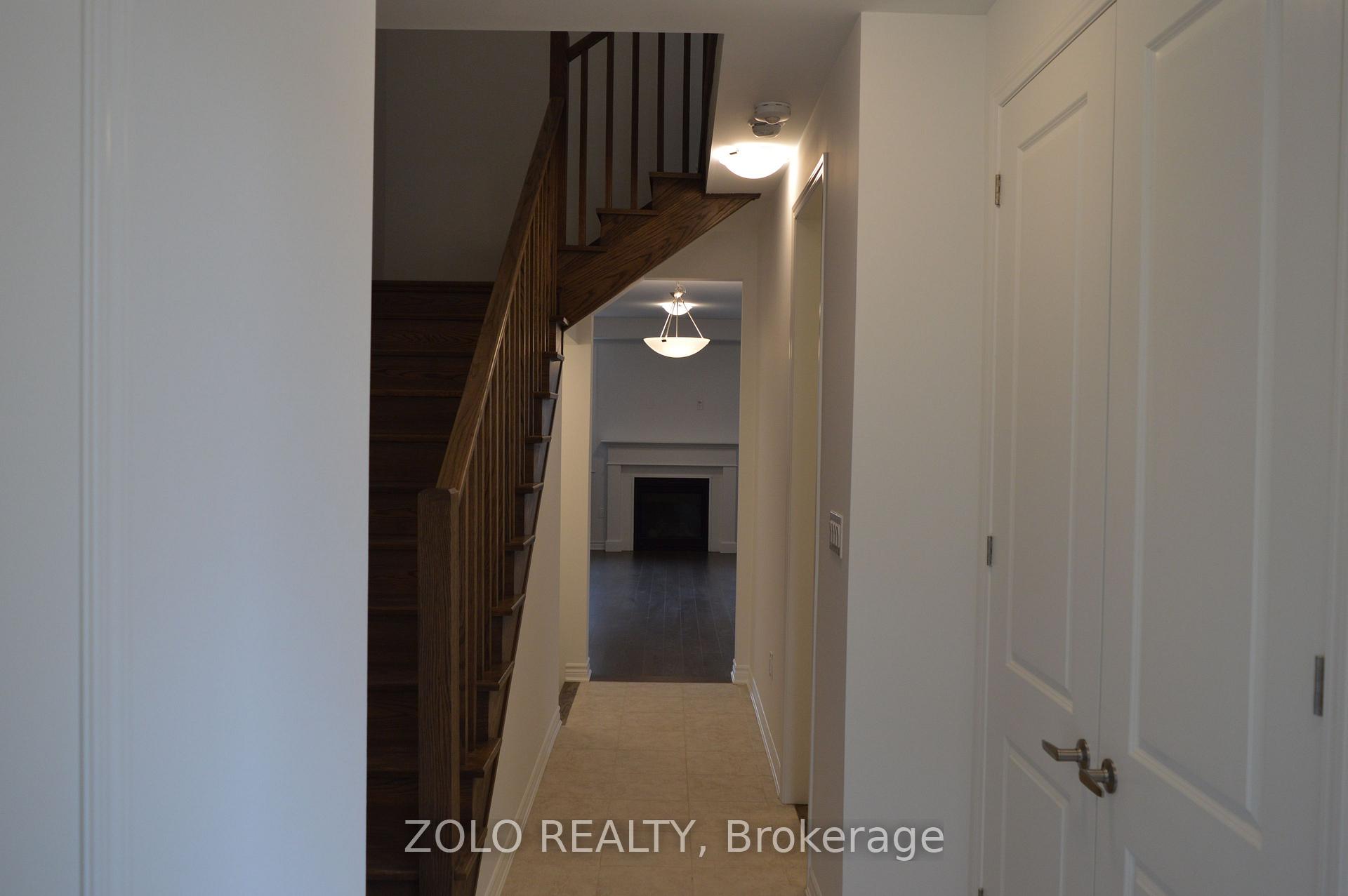 Photo 2 of 1254 Manitou Way, Milton, Bowes — HOMEH