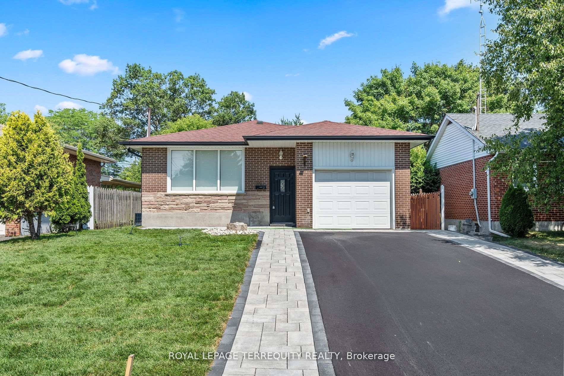Photo 1 of Unit Main Floor, 116 Byng Avenue, Oshawa, Centennial — HOMEH