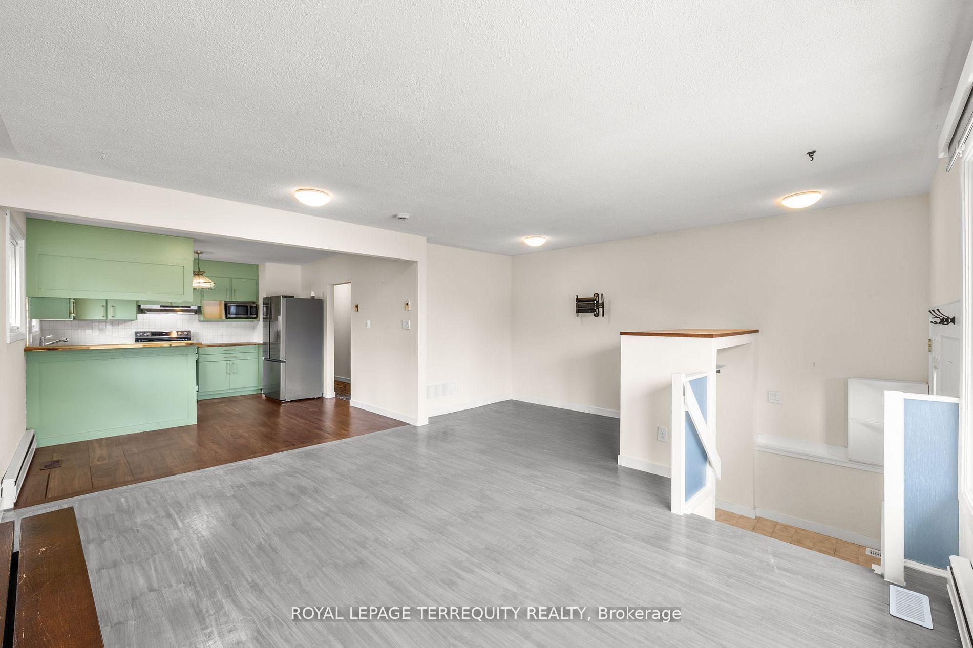 Photo 6 of Unit Main Floor, 116 Byng Avenue, Oshawa, Centennial — HOMEH