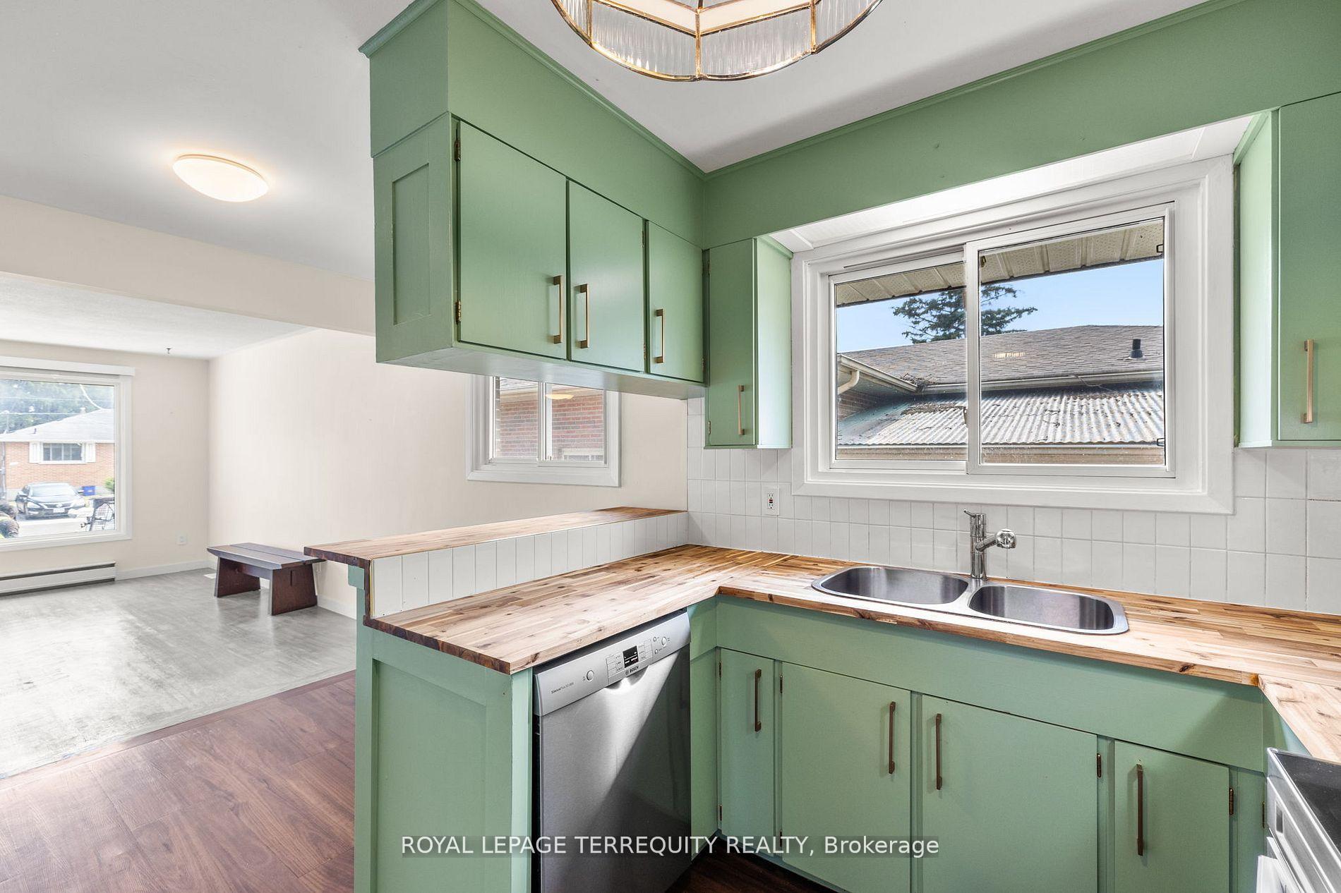 Photo 10 of Unit Main Floor, 116 Byng Avenue, Oshawa, Centennial — HOMEH