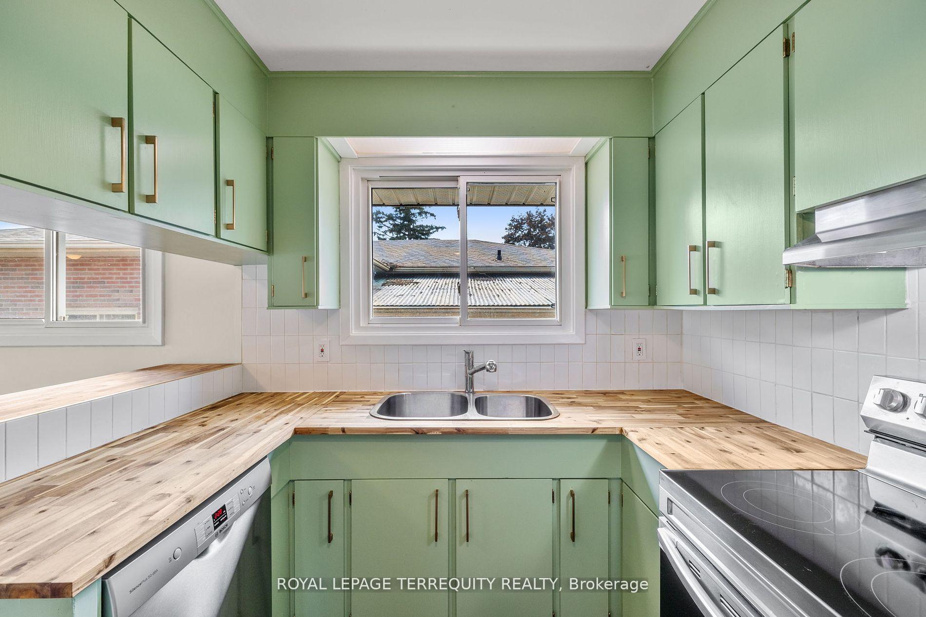 Photo 11 of Unit Main Floor, 116 Byng Avenue, Oshawa, Centennial — HOMEH