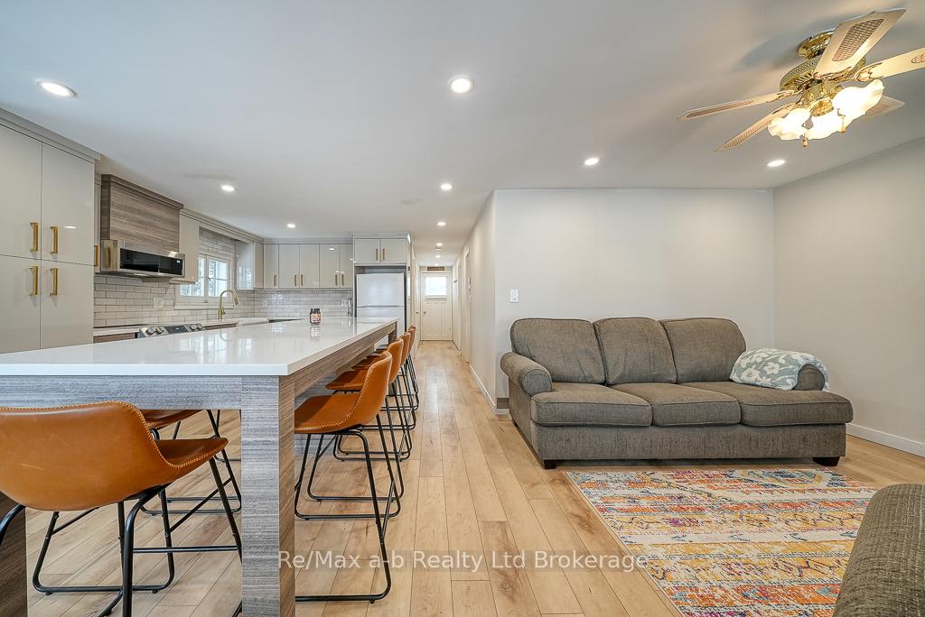 Photo 6 of 115 Erie Boulevard, Norfolk, Long Point — HOMEH