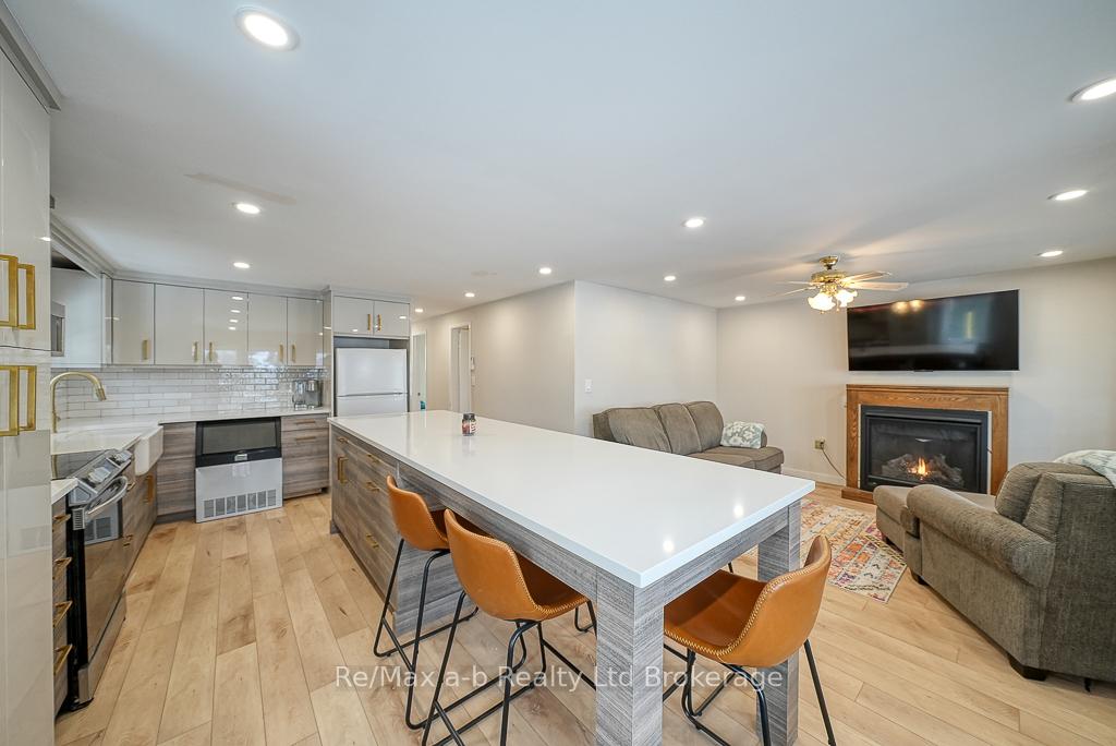 Photo 12 of 115 Erie Boulevard, Norfolk, Long Point — HOMEH
