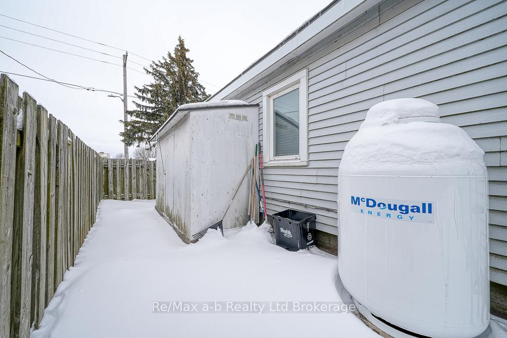 Photo 30 of 115 Erie Boulevard, Norfolk, Long Point — HOMEH