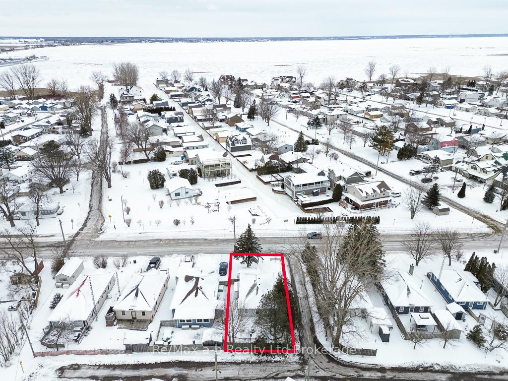 Photo 34 of 115 Erie Boulevard, Norfolk, Long Point — HOMEH