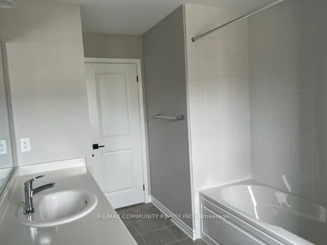 Photo 19 of Unit Room, 1568 Scarlett Trail, Pickering, Rural Pickering — HOMEH