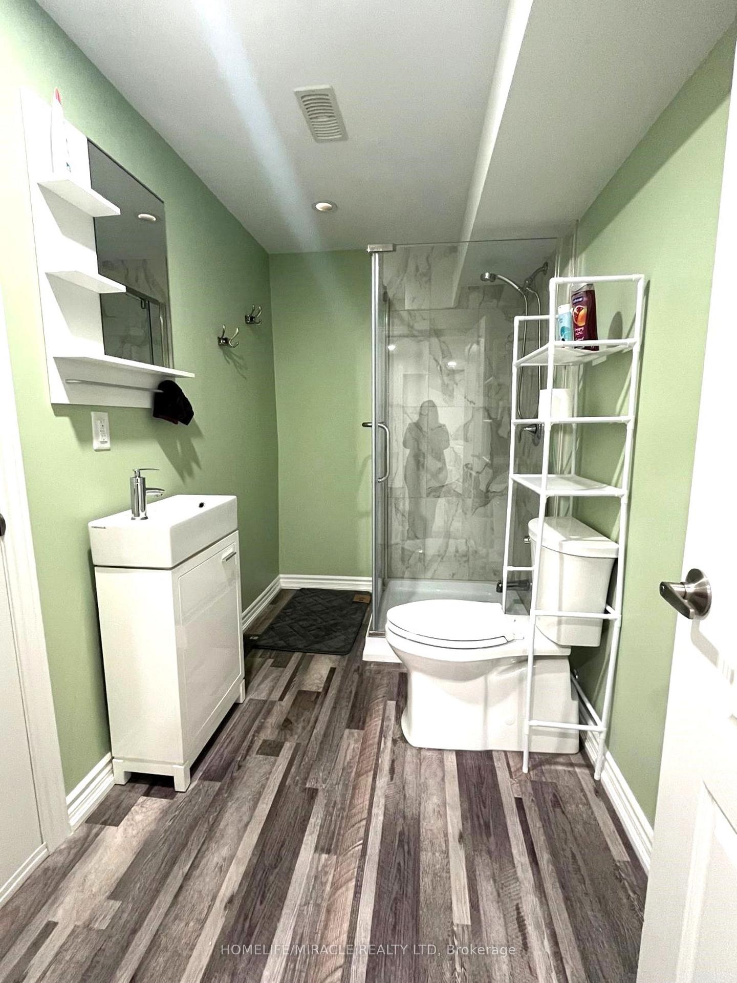 Photo 7 of 1323 Ashgrove Crescent, Oshawa, Pinecrest — HOMEH