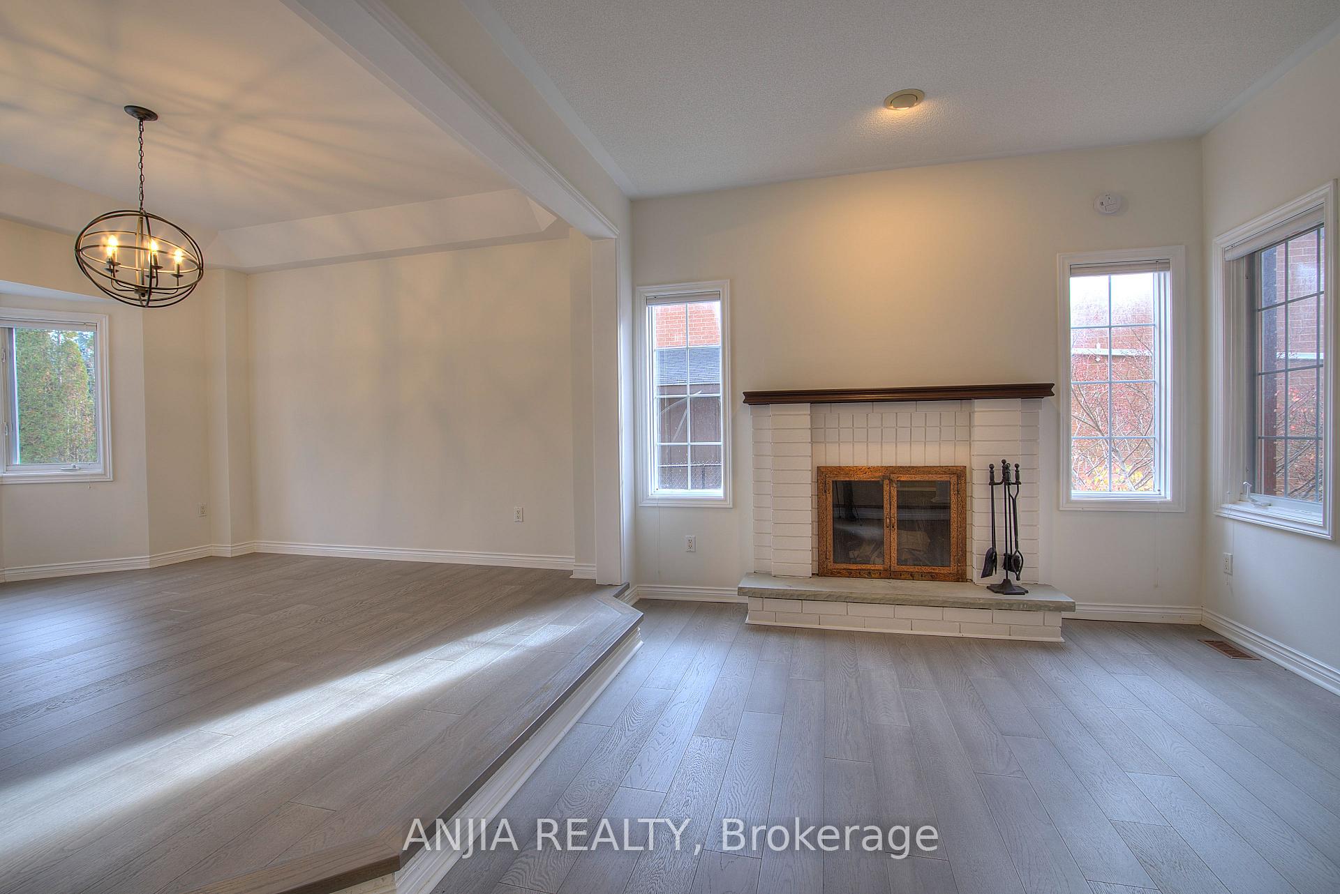Photo 3 of 155 Sandcherry Court, Pickering, Highbush — HOMEH