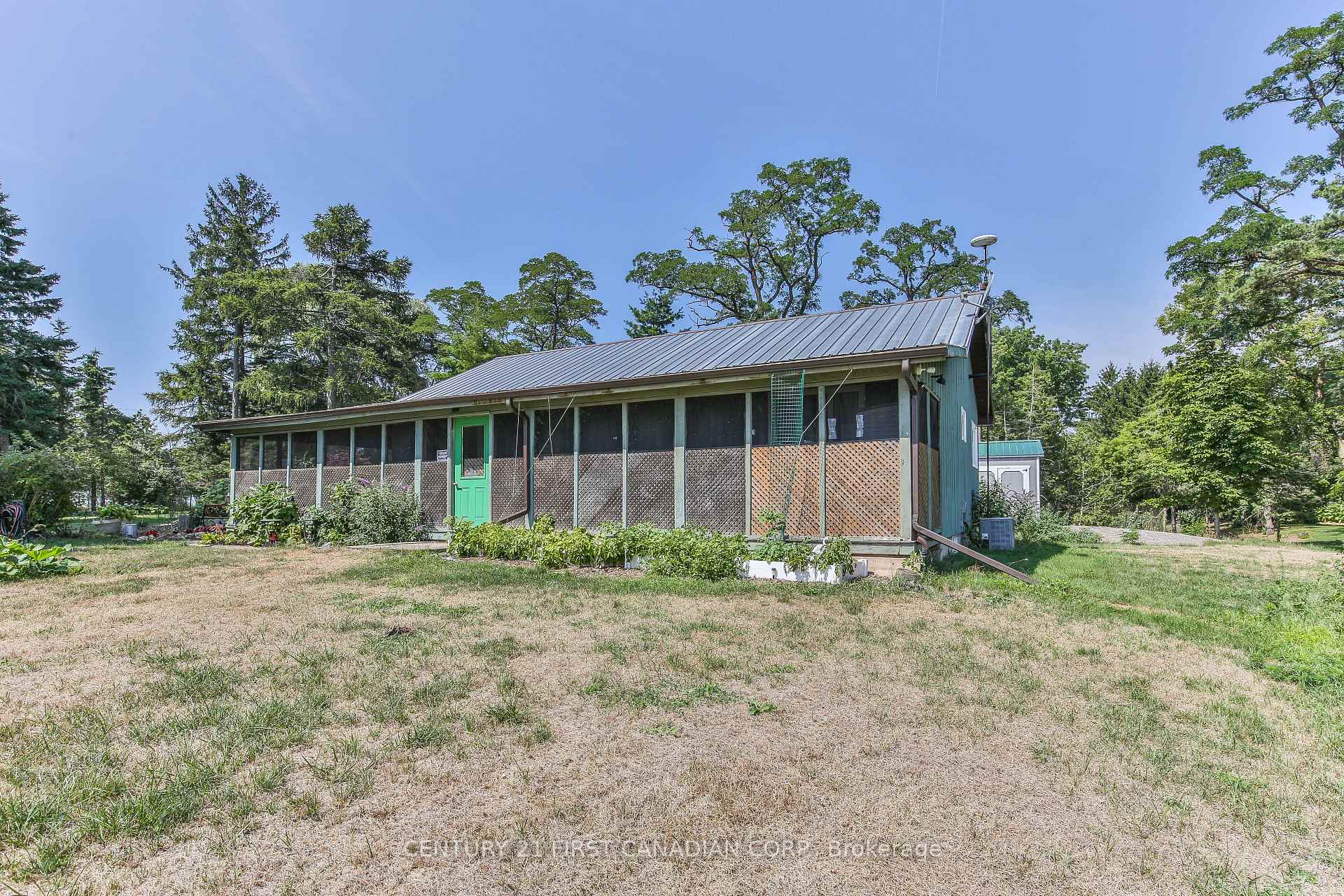 Photo 3 of 171 Lakeshore Road, Norfolk, Rural Houghton — HOMEH