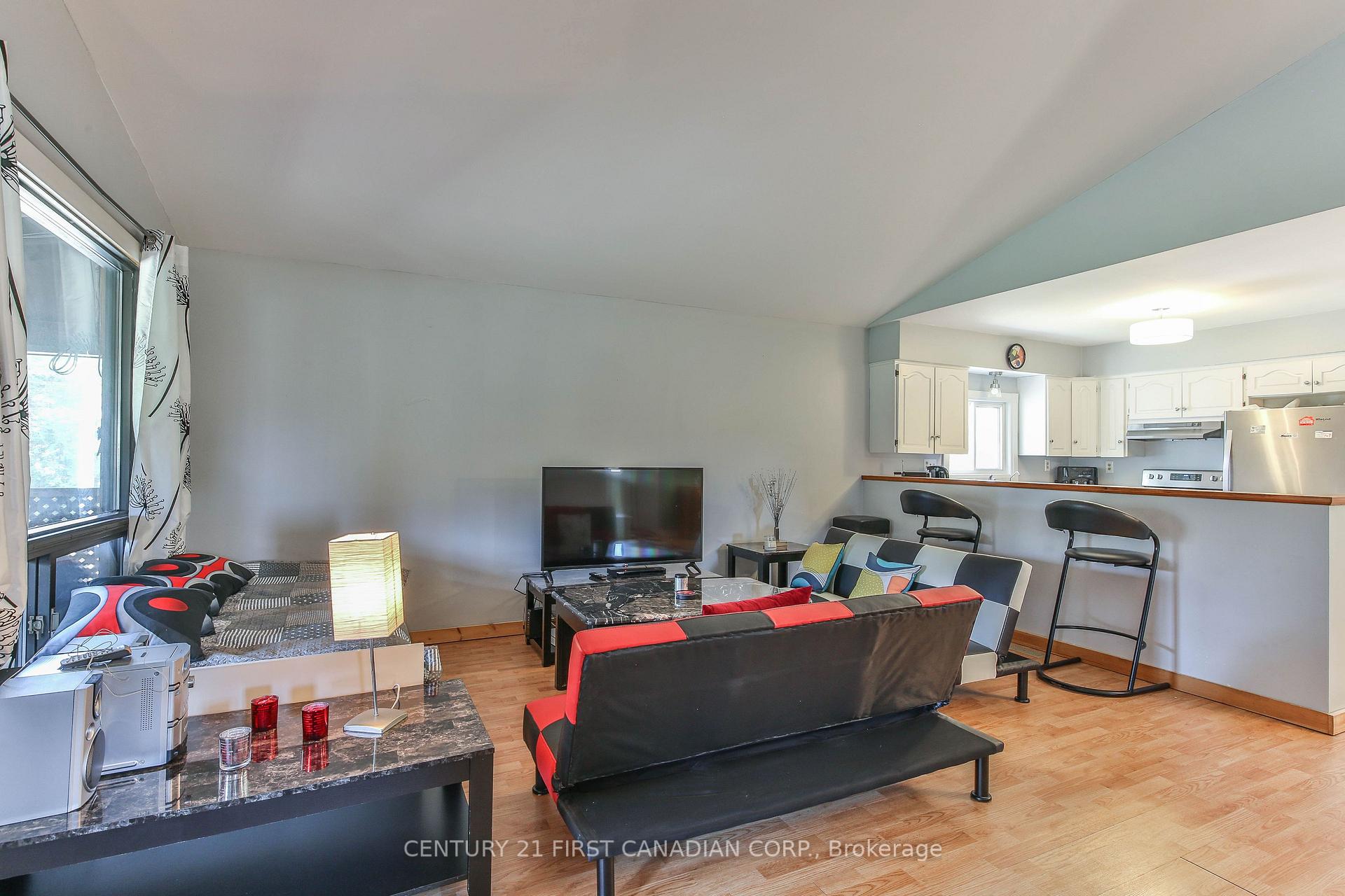 Photo 13 of 171 Lakeshore Road, Norfolk, Rural Houghton — HOMEH