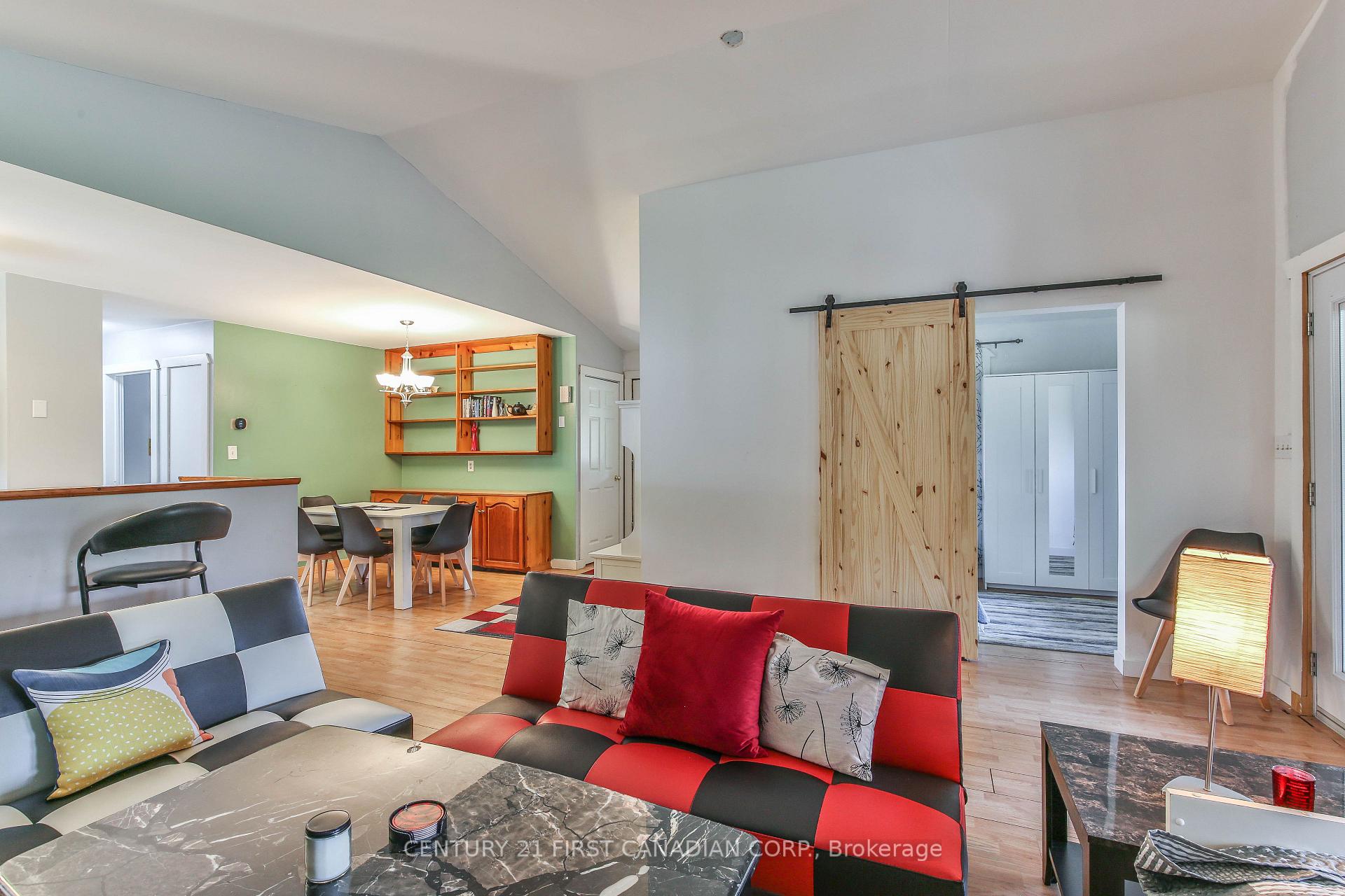 Photo 14 of 171 Lakeshore Road, Norfolk, Rural Houghton — HOMEH