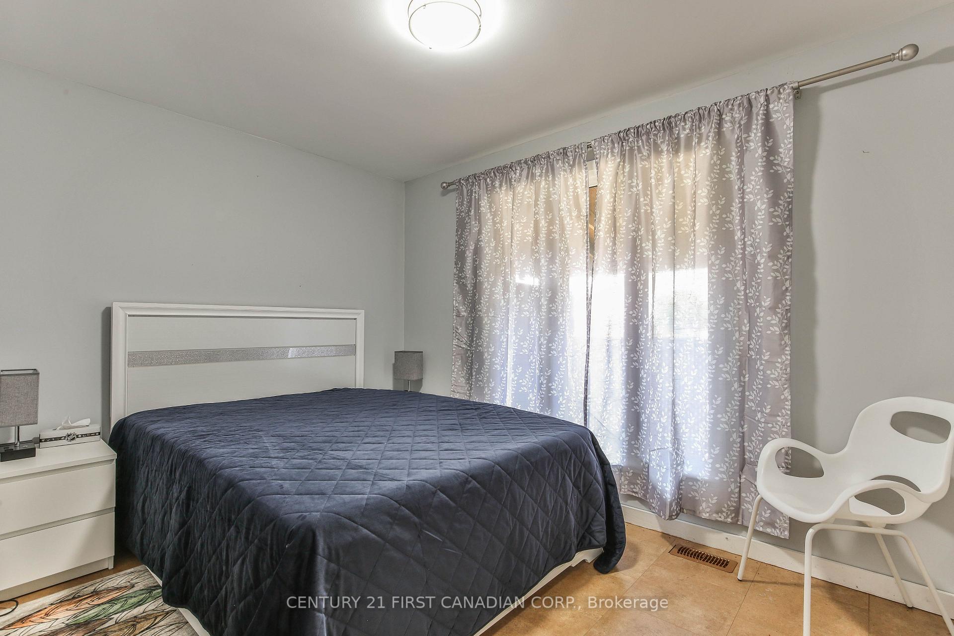 Photo 23 of 171 Lakeshore Road, Norfolk, Rural Houghton — HOMEH