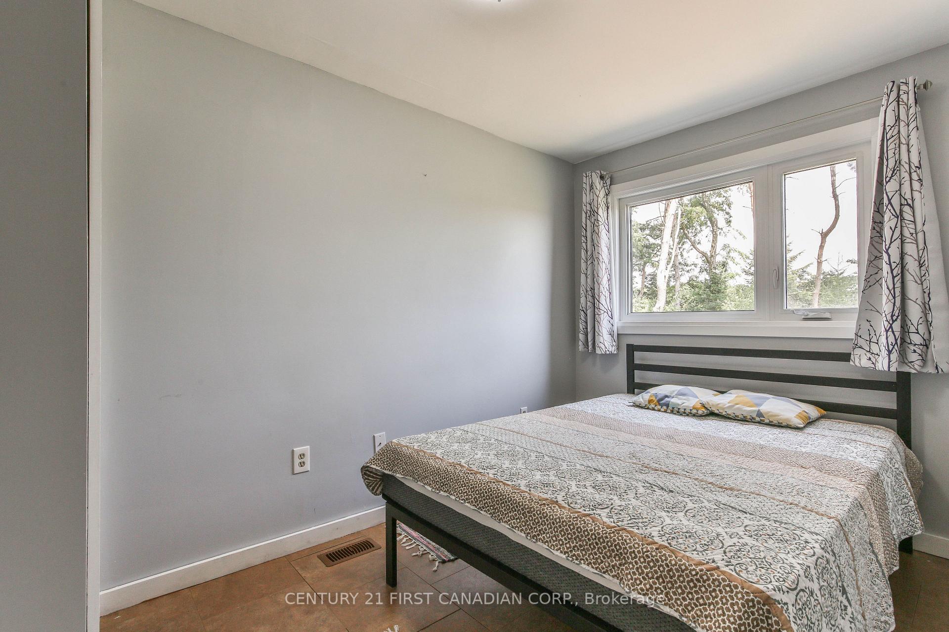 Photo 25 of 171 Lakeshore Road, Norfolk, Rural Houghton — HOMEH