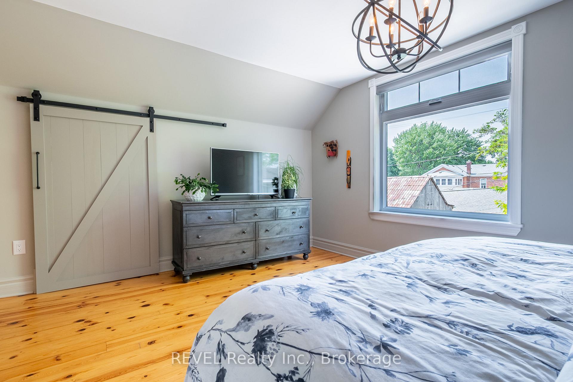Photo 6 of 140 West Street, Port Colborne, Sugarloaf — HOMEH