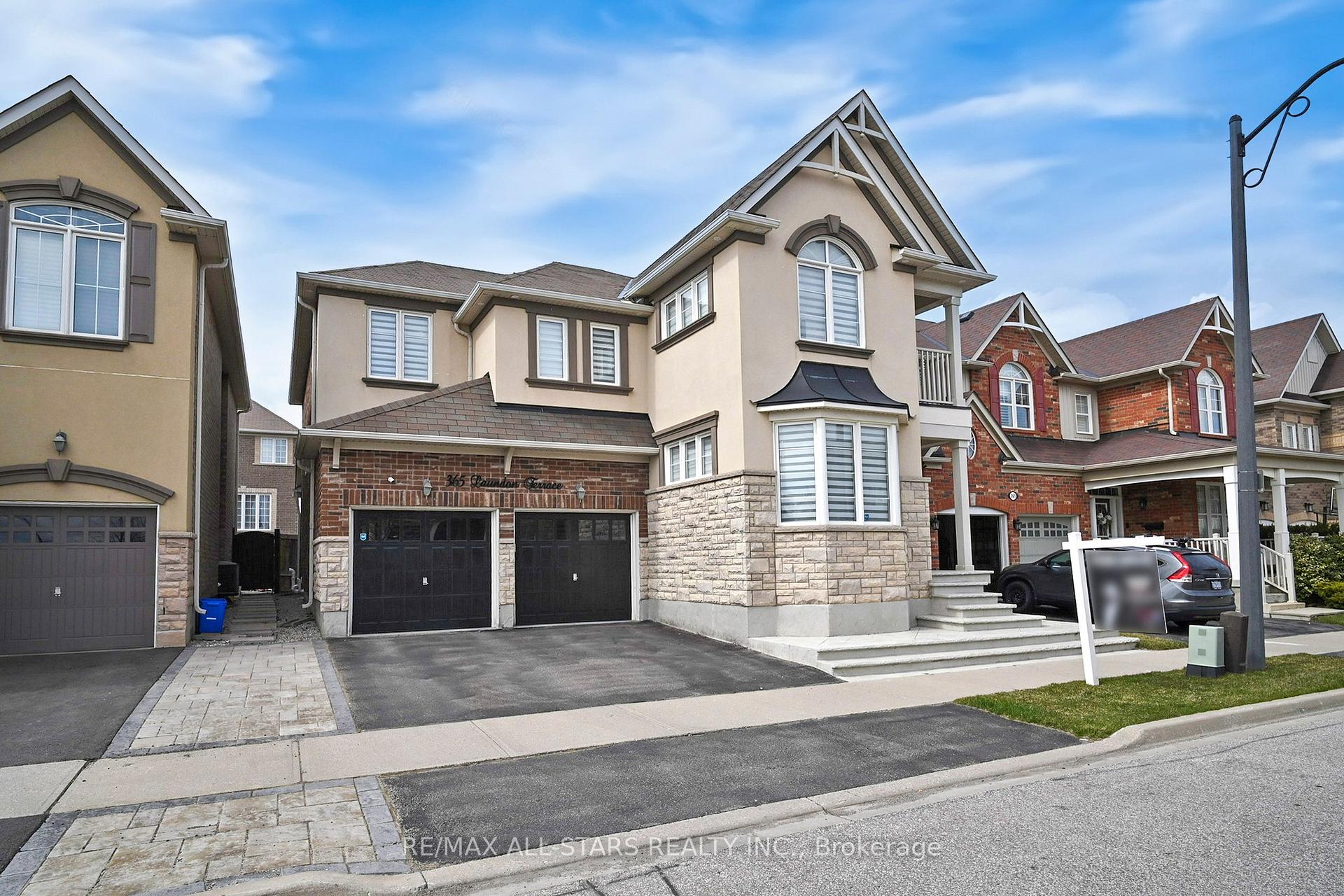 Photo 1 of 365 Laundon Terrace, Milton, Scott — HOMEH