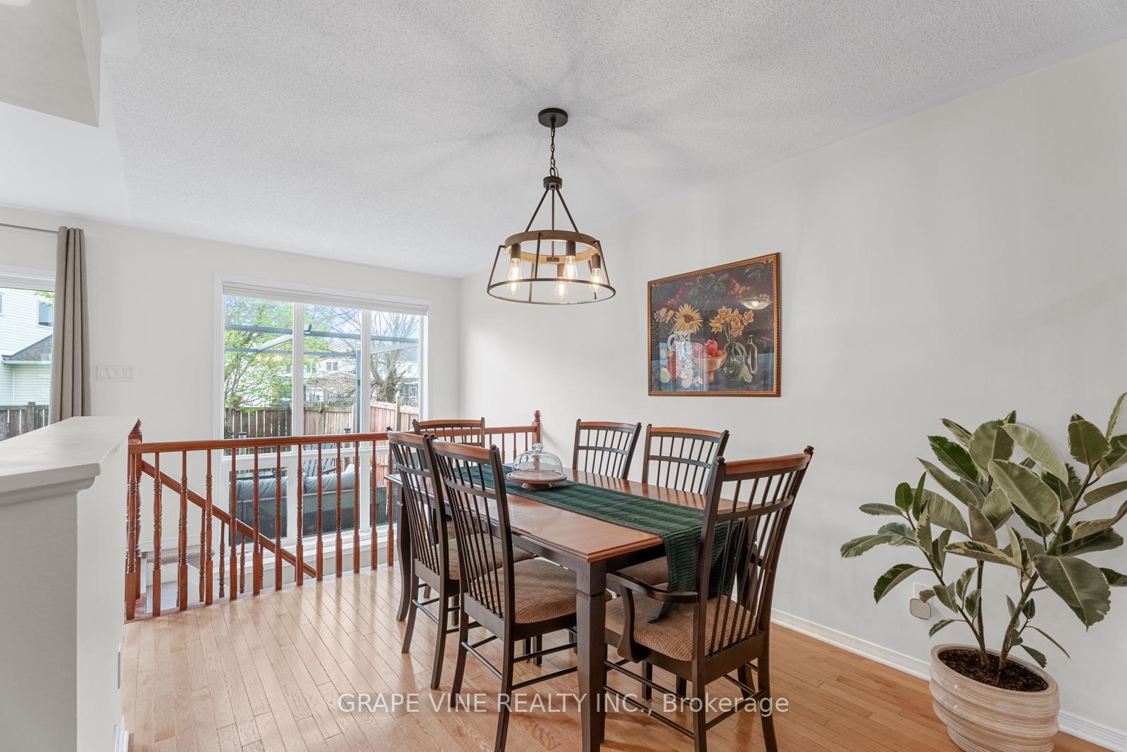 Photo 14 of 864 Nesting Way, Ottawa, Fallingbrook/Gardenway South — HOMEH