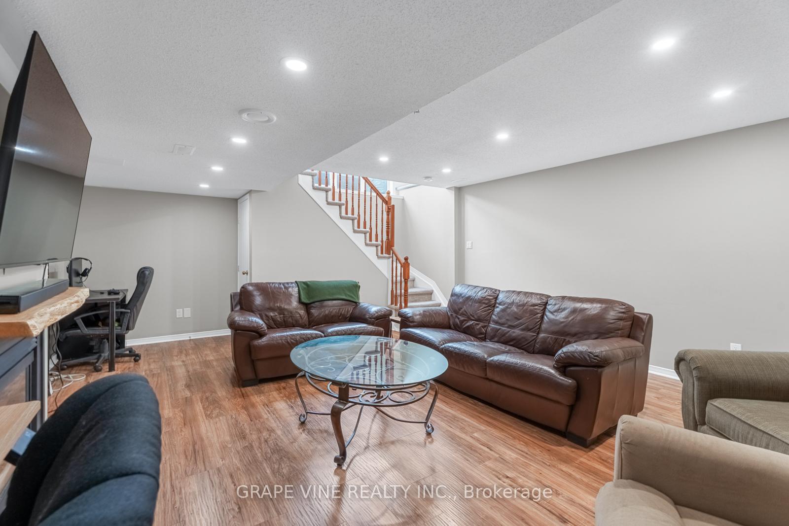 Photo 29 of 864 Nesting Way, Ottawa, Fallingbrook/Gardenway South — HOMEH