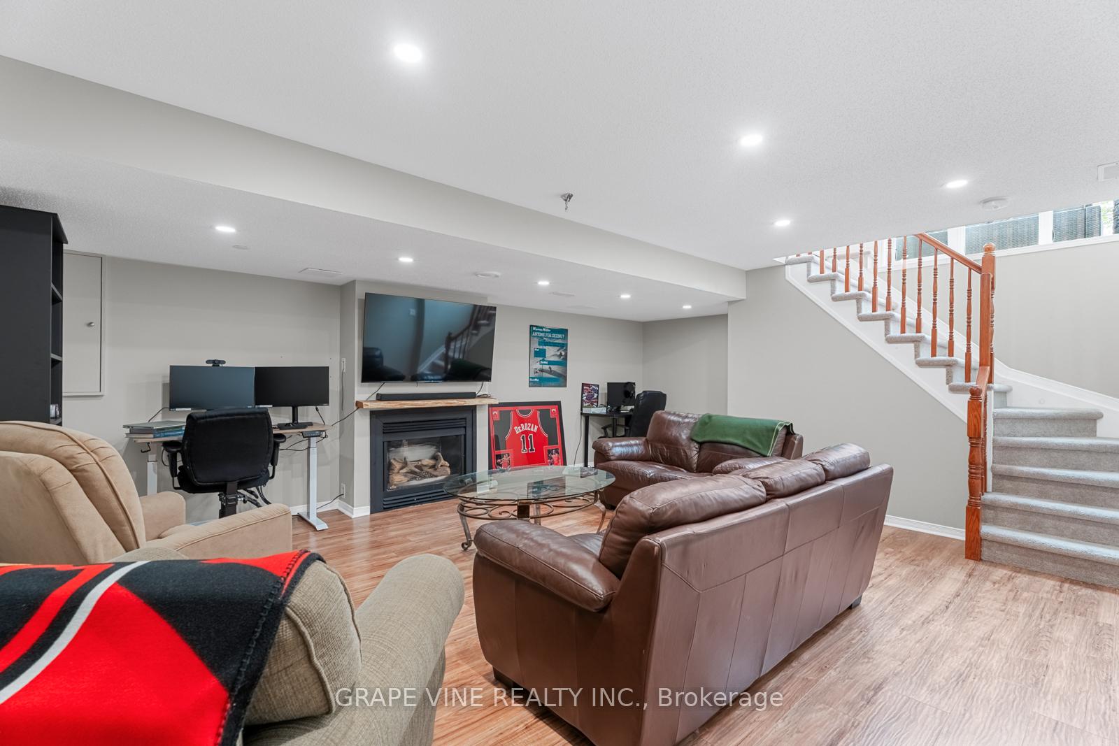 Photo 31 of 864 Nesting Way, Ottawa, Fallingbrook/Gardenway South — HOMEH