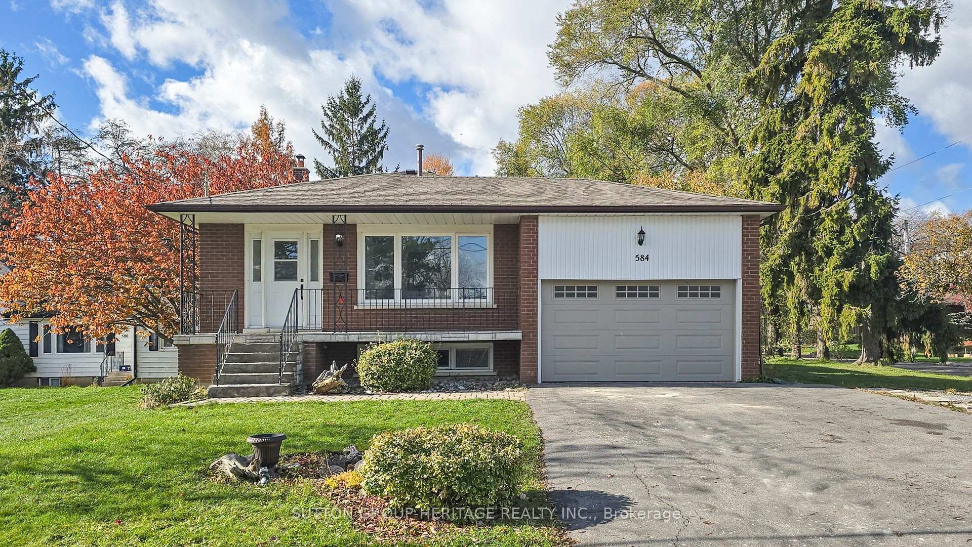 Photo 1 of 584 Westshore Boulevard, Pickering, West Shore — HOMEH