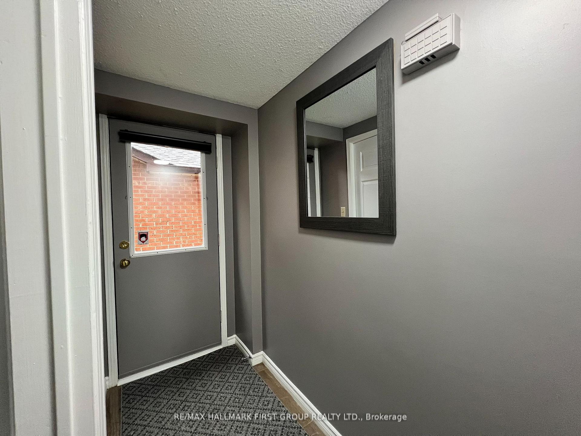 Photo 2 of 1731 Echo Point Court, Pickering, Liverpool — HOMEH