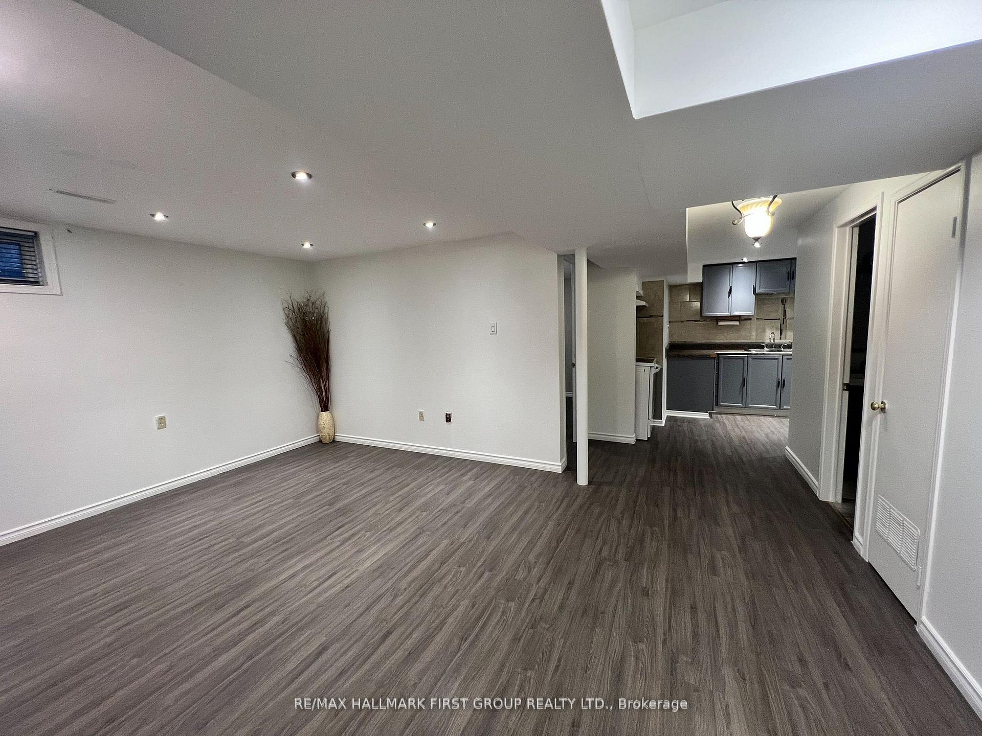Photo 8 of 1731 Echo Point Court, Pickering, Liverpool — HOMEH