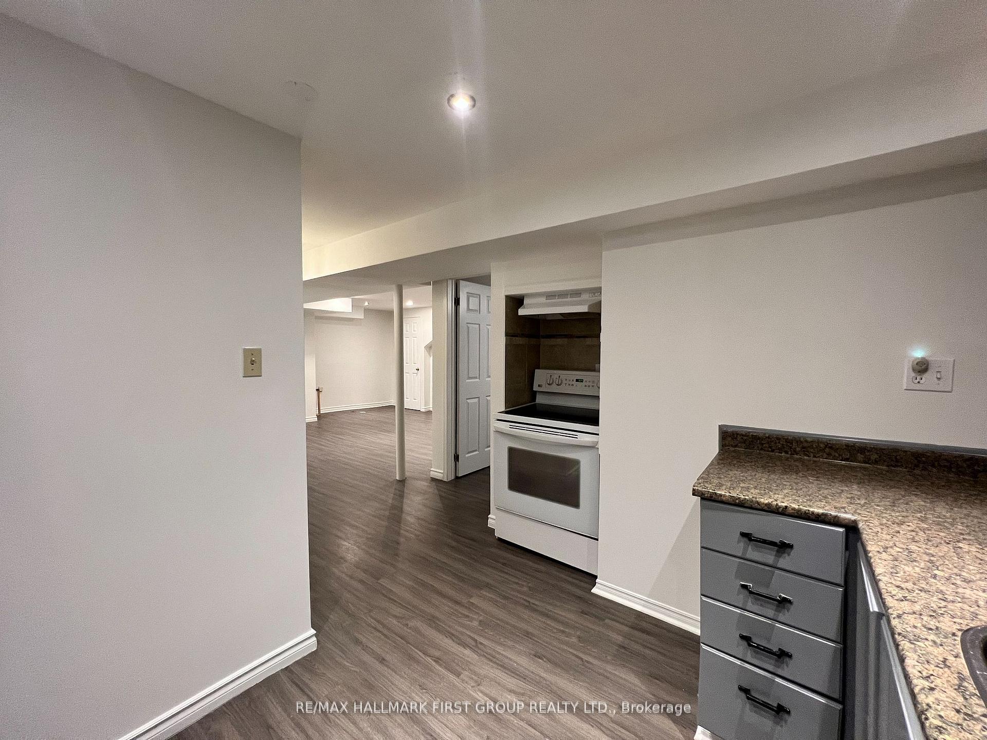 Photo 11 of 1731 Echo Point Court, Pickering, Liverpool — HOMEH