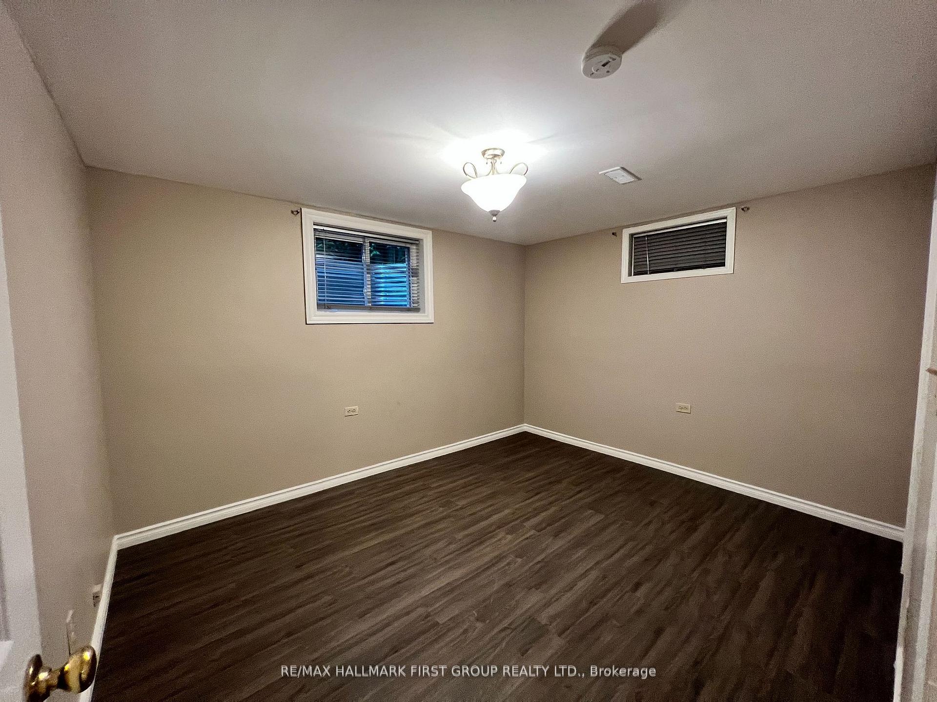 Photo 12 of 1731 Echo Point Court, Pickering, Liverpool — HOMEH