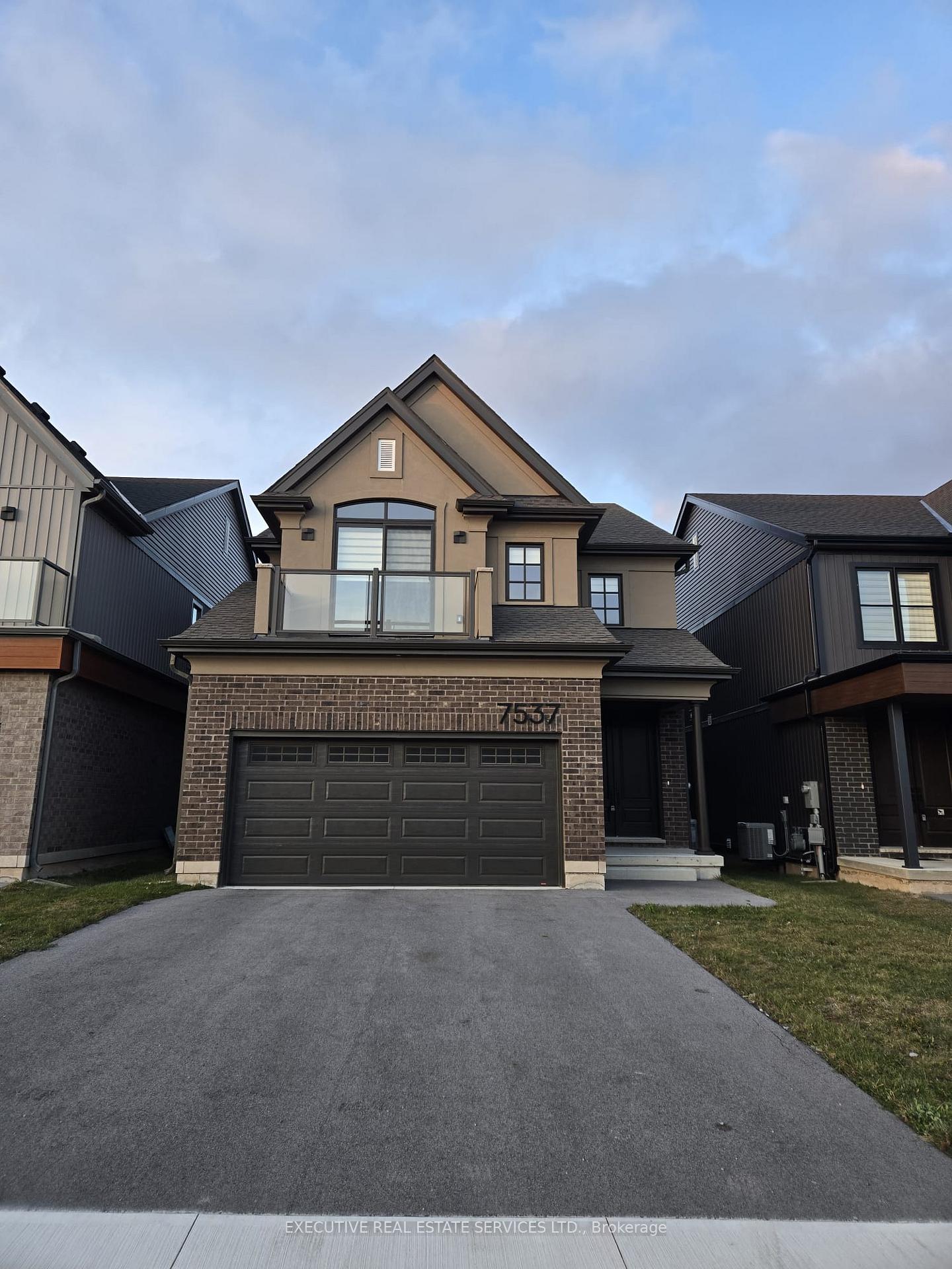 Front of 7537 Splendour Drive
