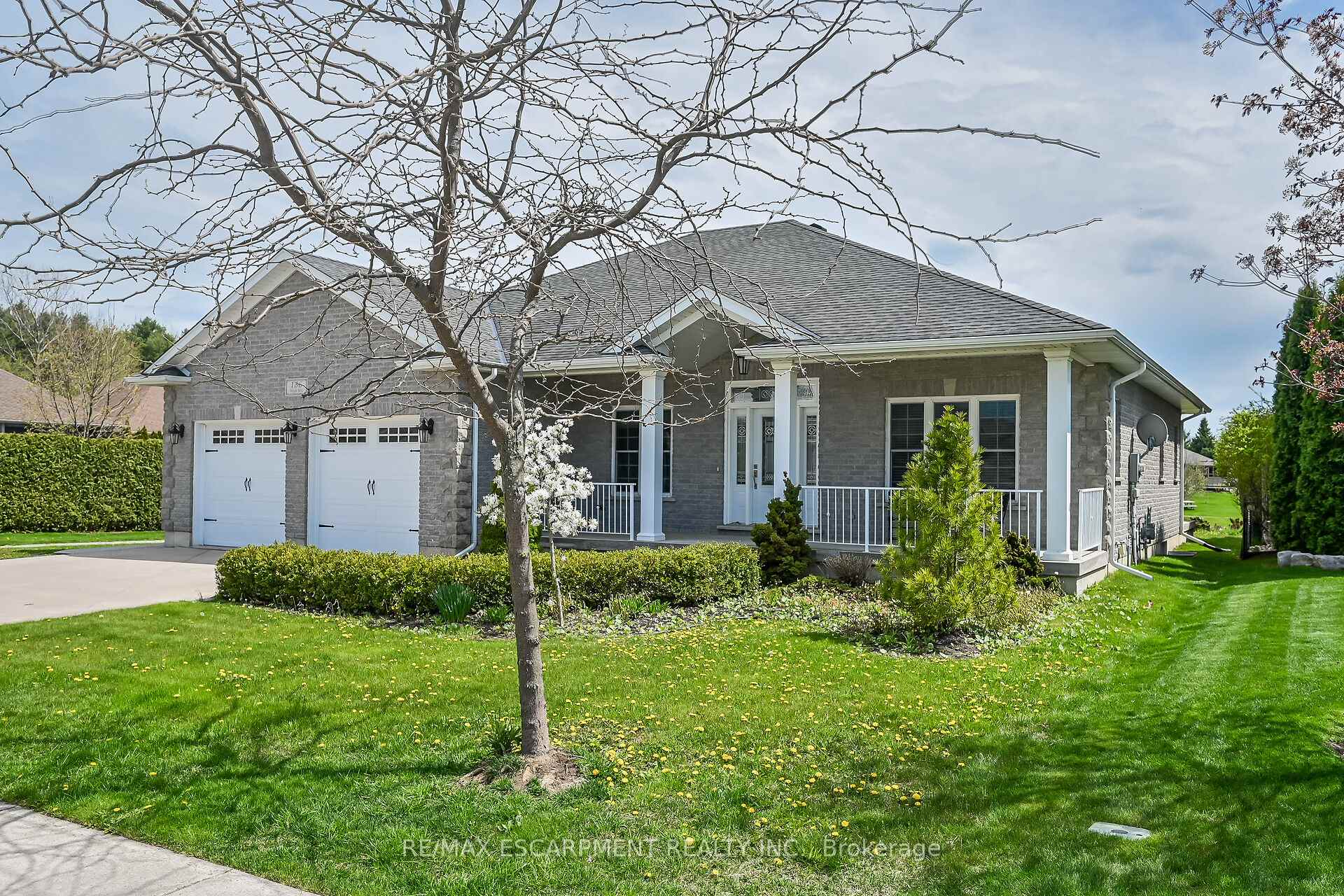 Photo 1 of 186 Donjon Boulevard, Norfolk, Port Dover — HOMEH
