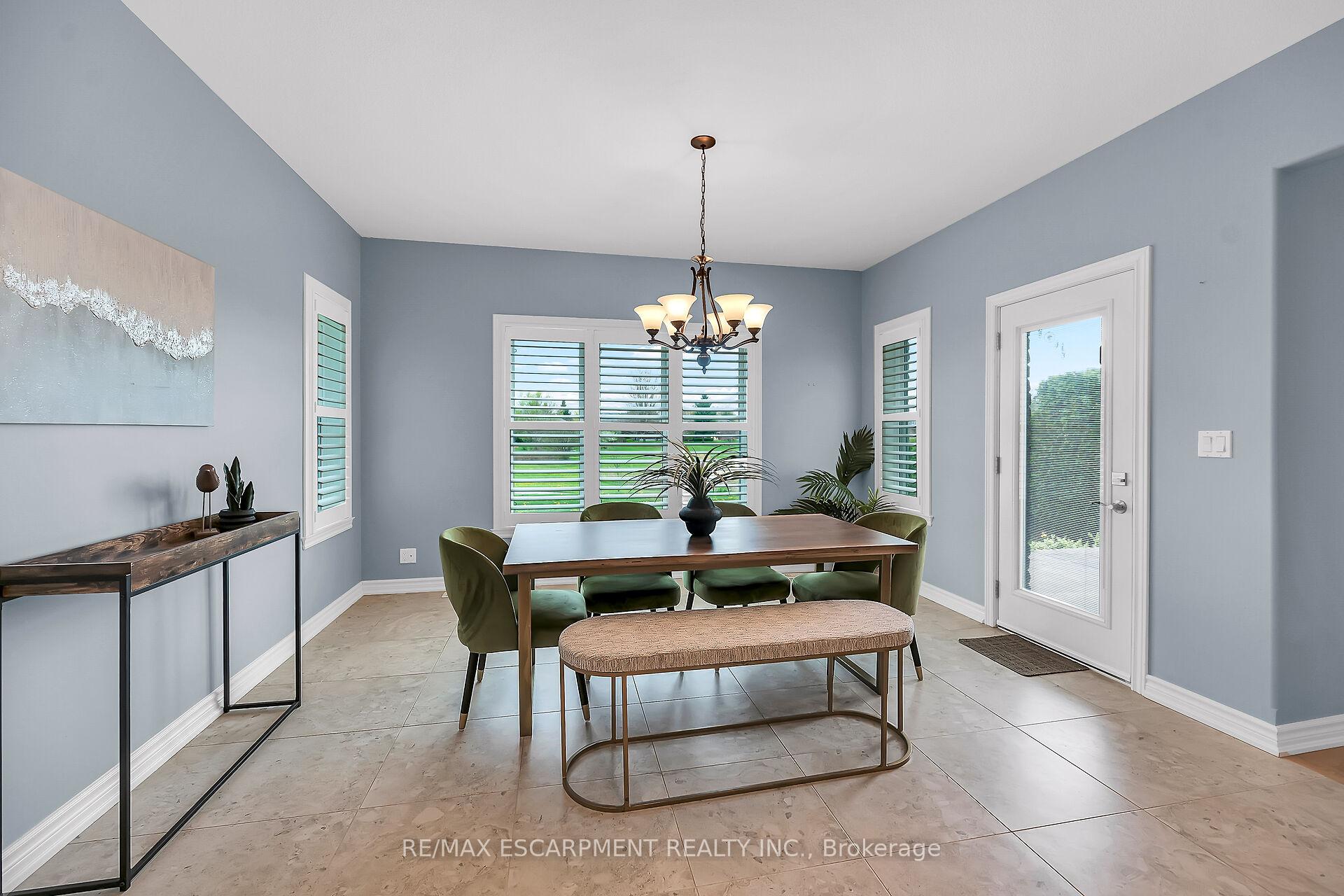 Photo 11 of 186 Donjon Boulevard, Norfolk, Port Dover — HOMEH