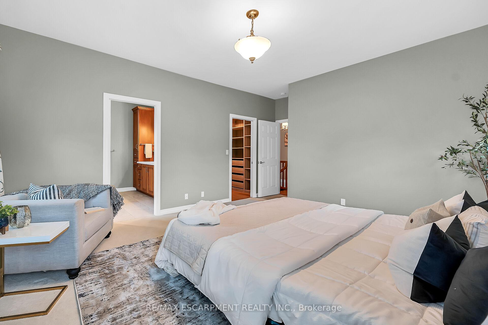 Photo 23 of 186 Donjon Boulevard, Norfolk, Port Dover — HOMEH