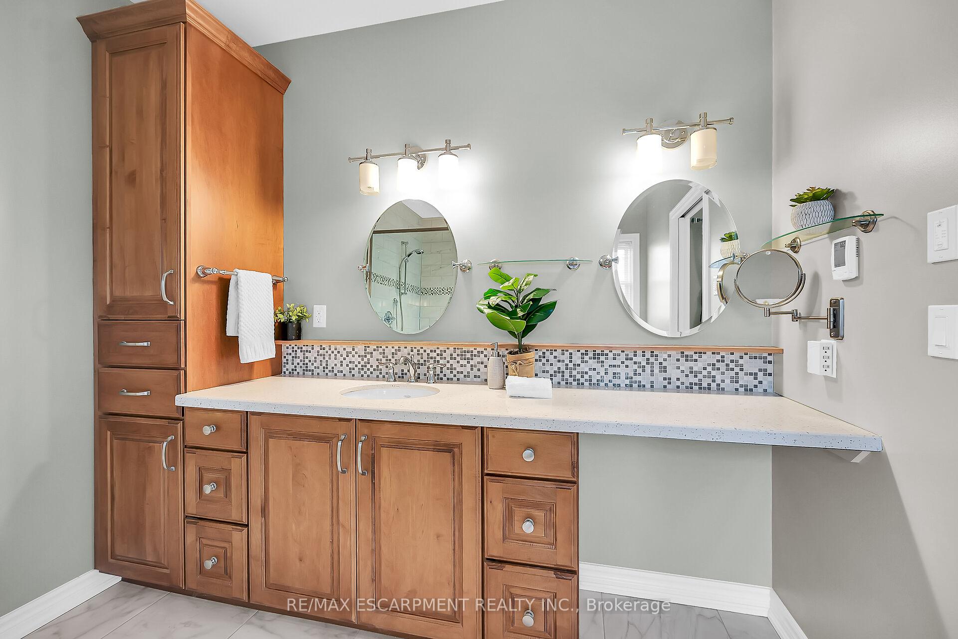 Photo 24 of 186 Donjon Boulevard, Norfolk, Port Dover — HOMEH