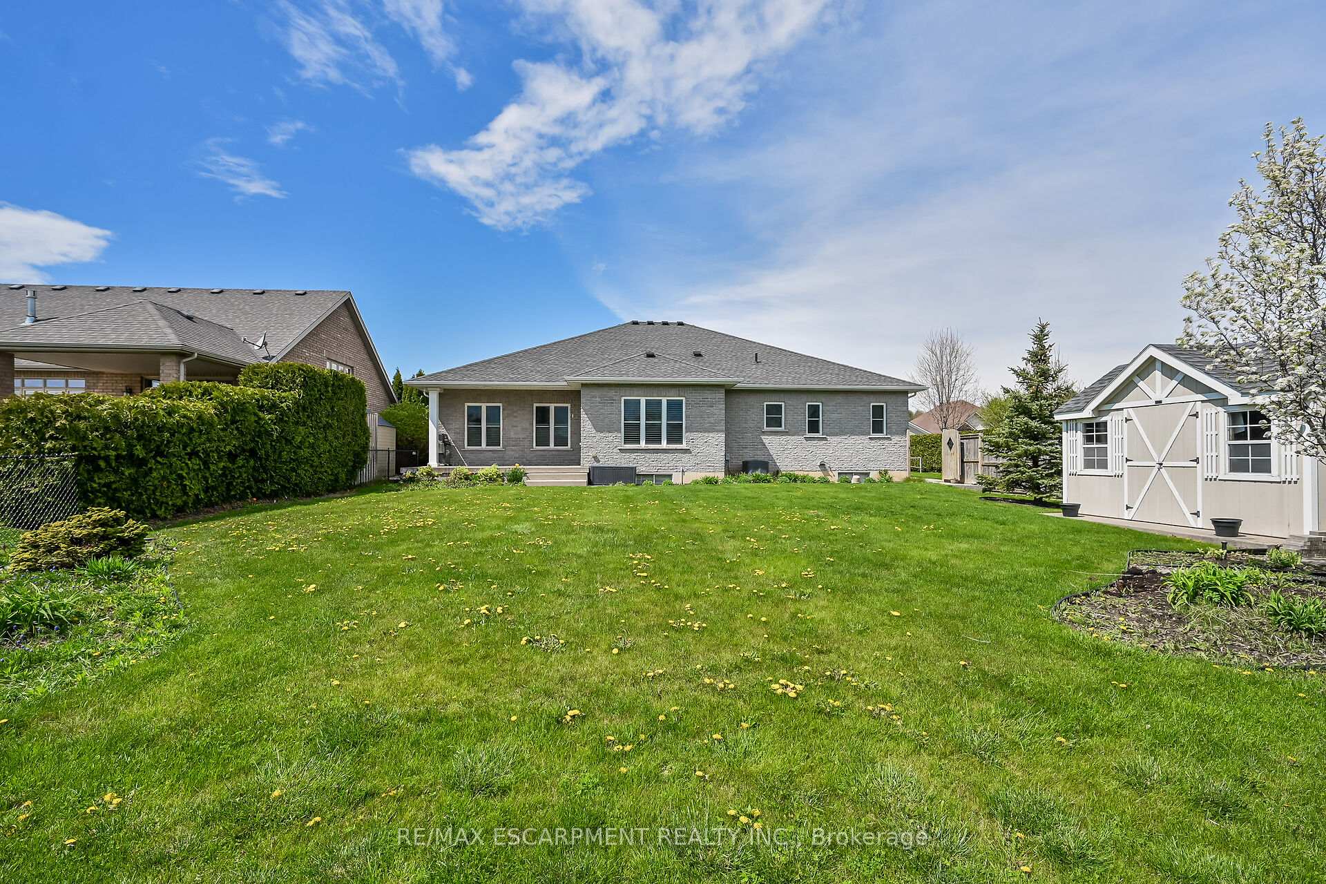 Photo 42 of 186 Donjon Boulevard, Norfolk, Port Dover — HOMEH