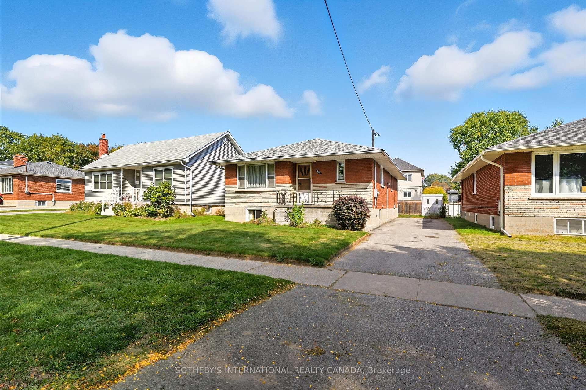 Photo 2 of 179 Cromwell Avenue, Oshawa, Vanier — HOMEH
