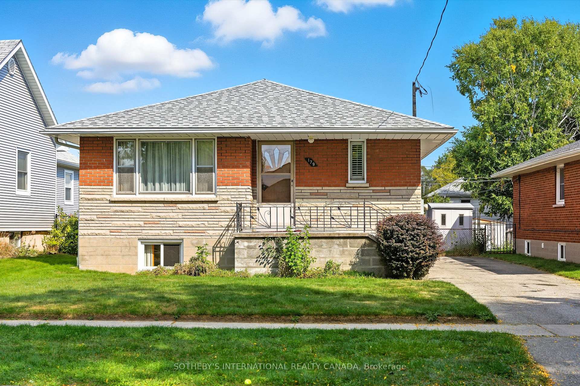 Photo 4 of 179 Cromwell Avenue, Oshawa, Vanier — HOMEH