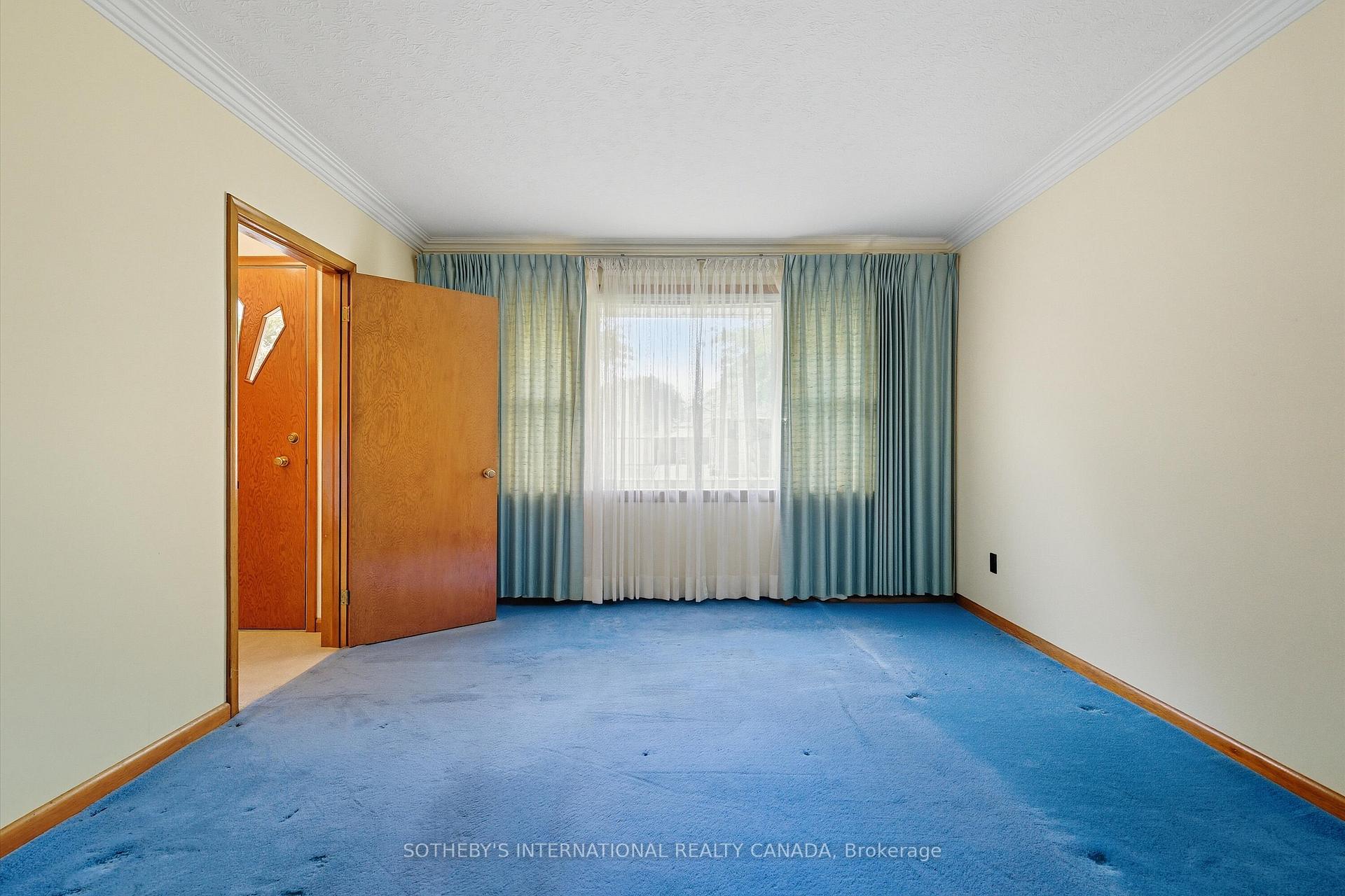 Photo 11 of 179 Cromwell Avenue, Oshawa, Vanier — HOMEH