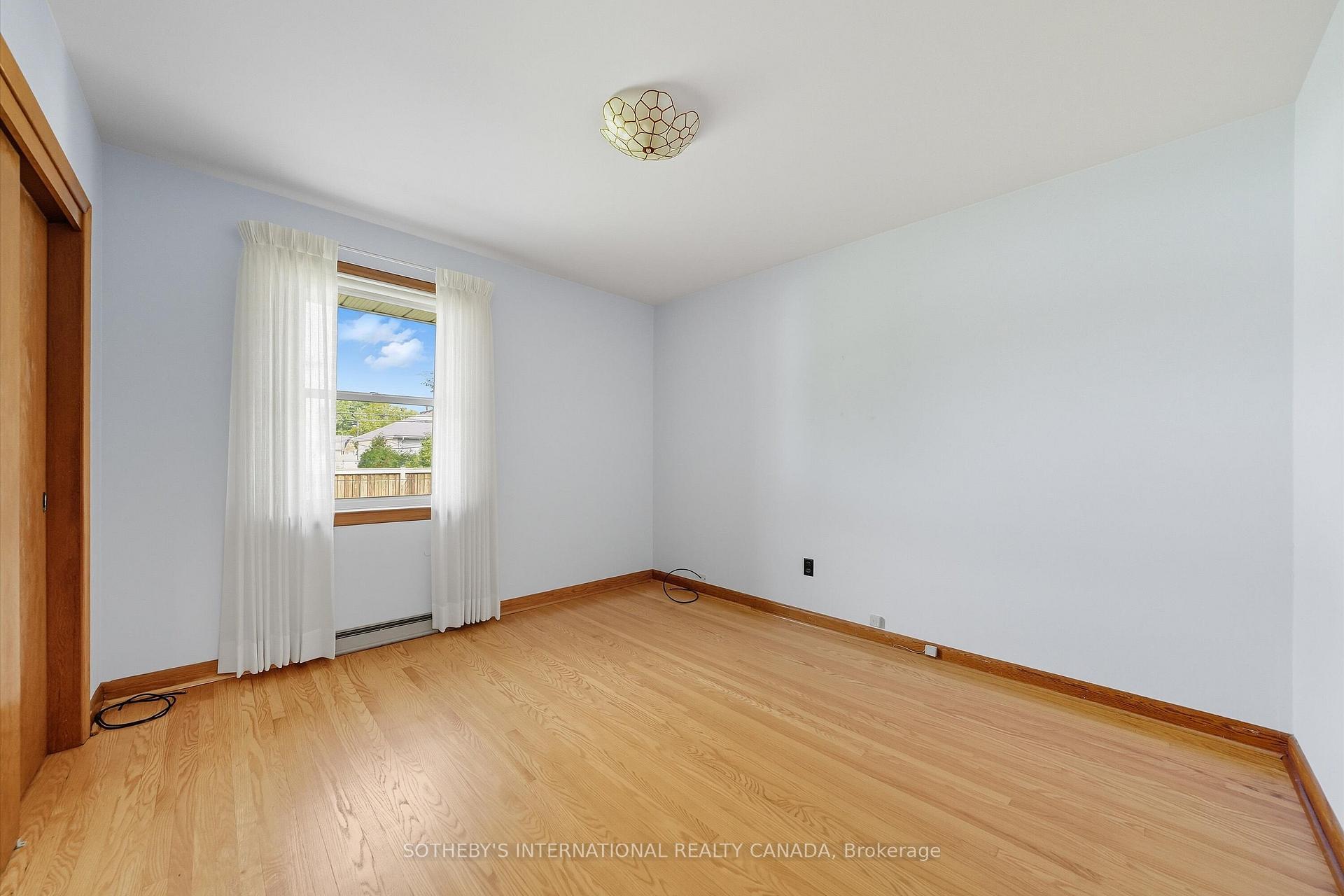 Photo 26 of 179 Cromwell Avenue, Oshawa, Vanier — HOMEH