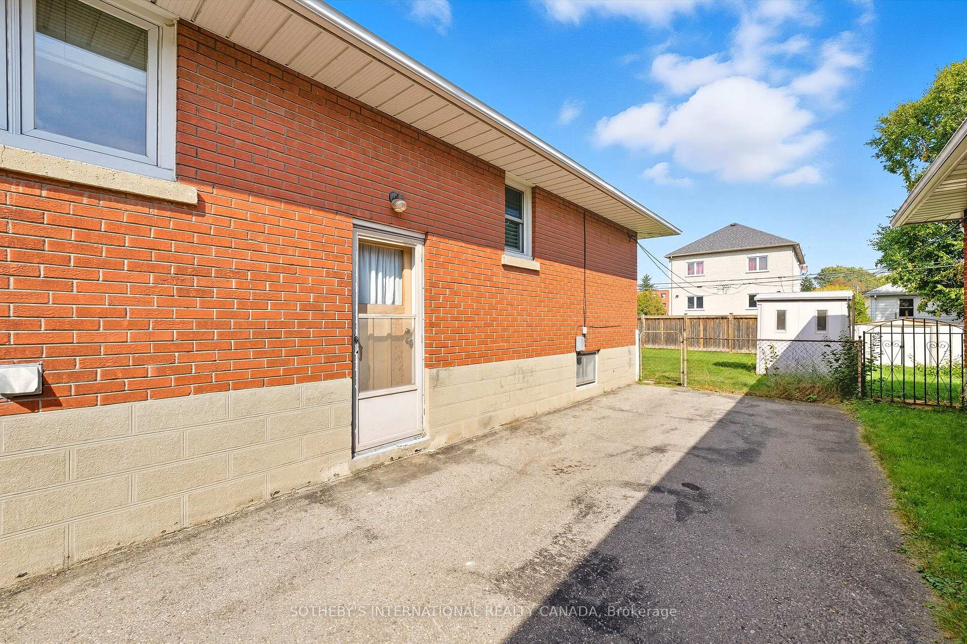 Photo 46 of 179 Cromwell Avenue, Oshawa, Vanier — HOMEH